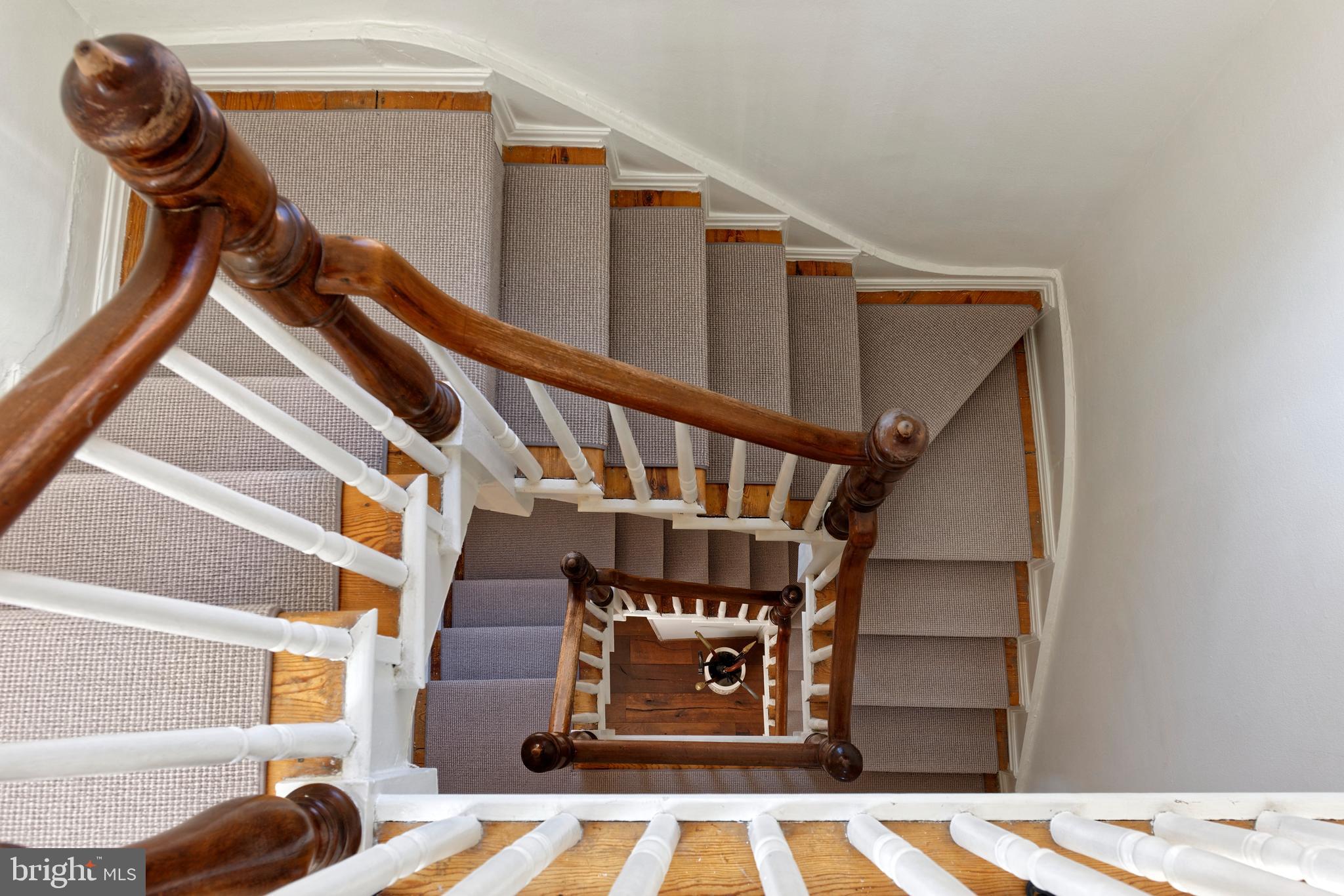 OLD TOWN ALEXANDRIA - Residential