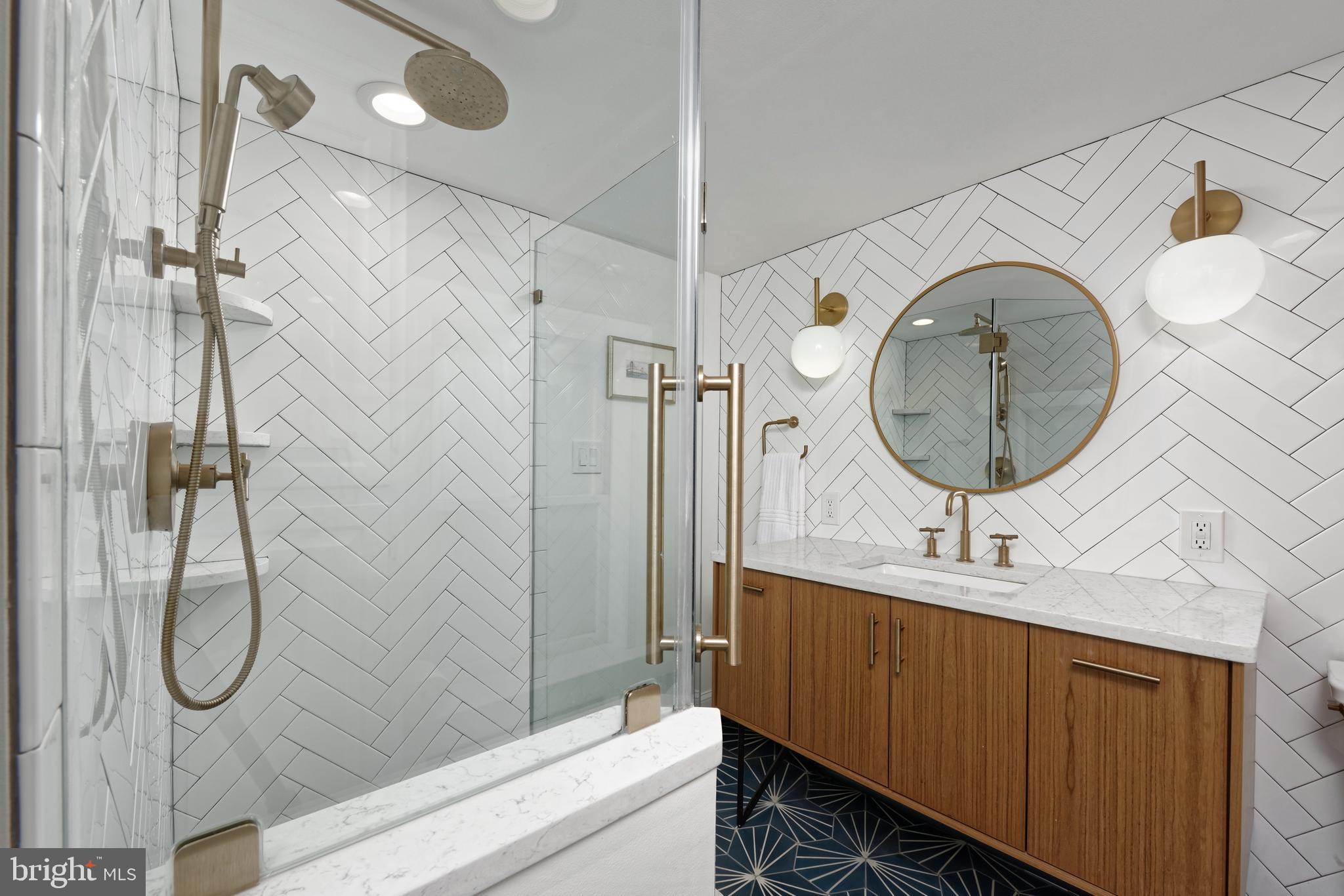 OLD TOWN ALEXANDRIA - Residential