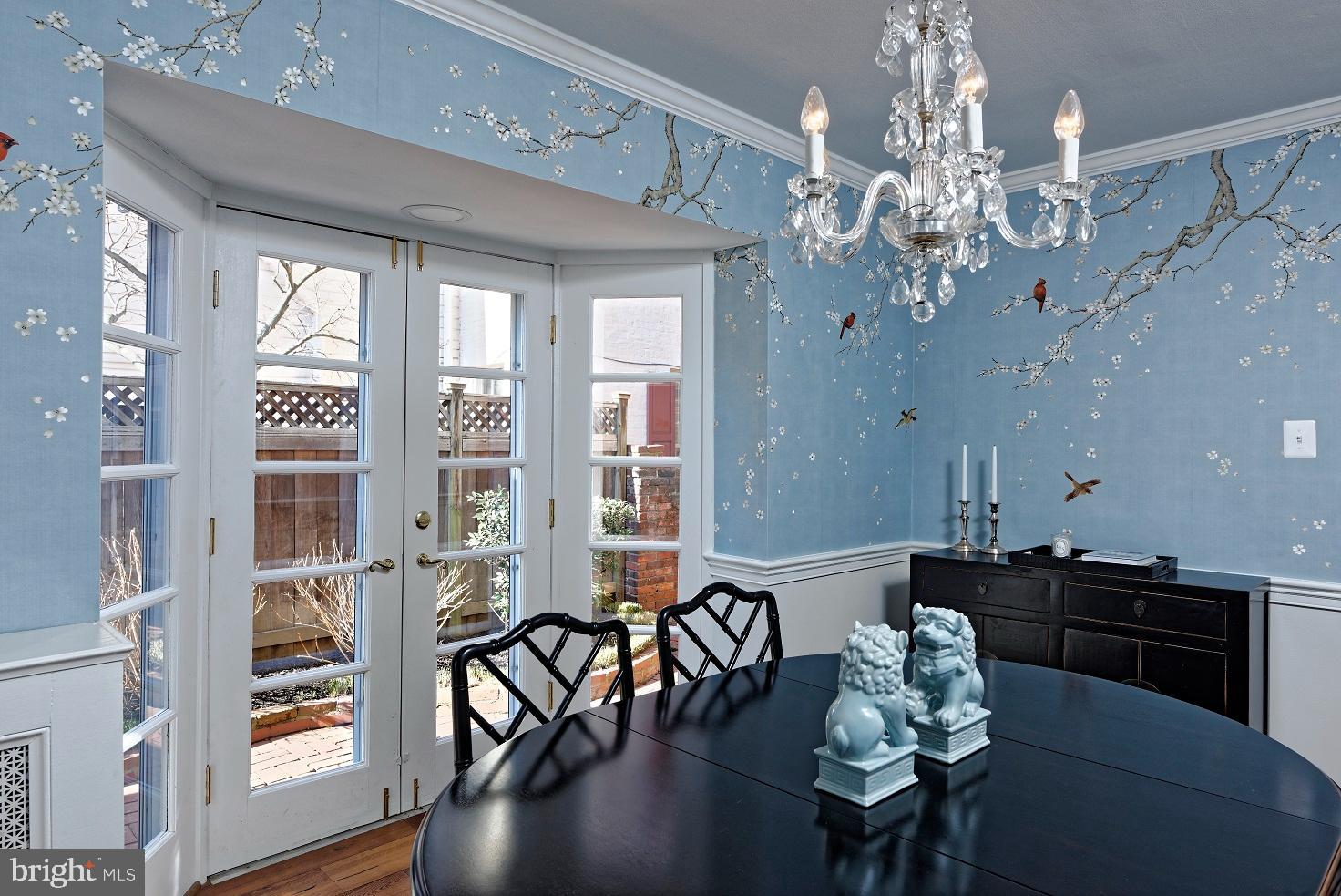 OLD TOWN ALEXANDRIA - Residential