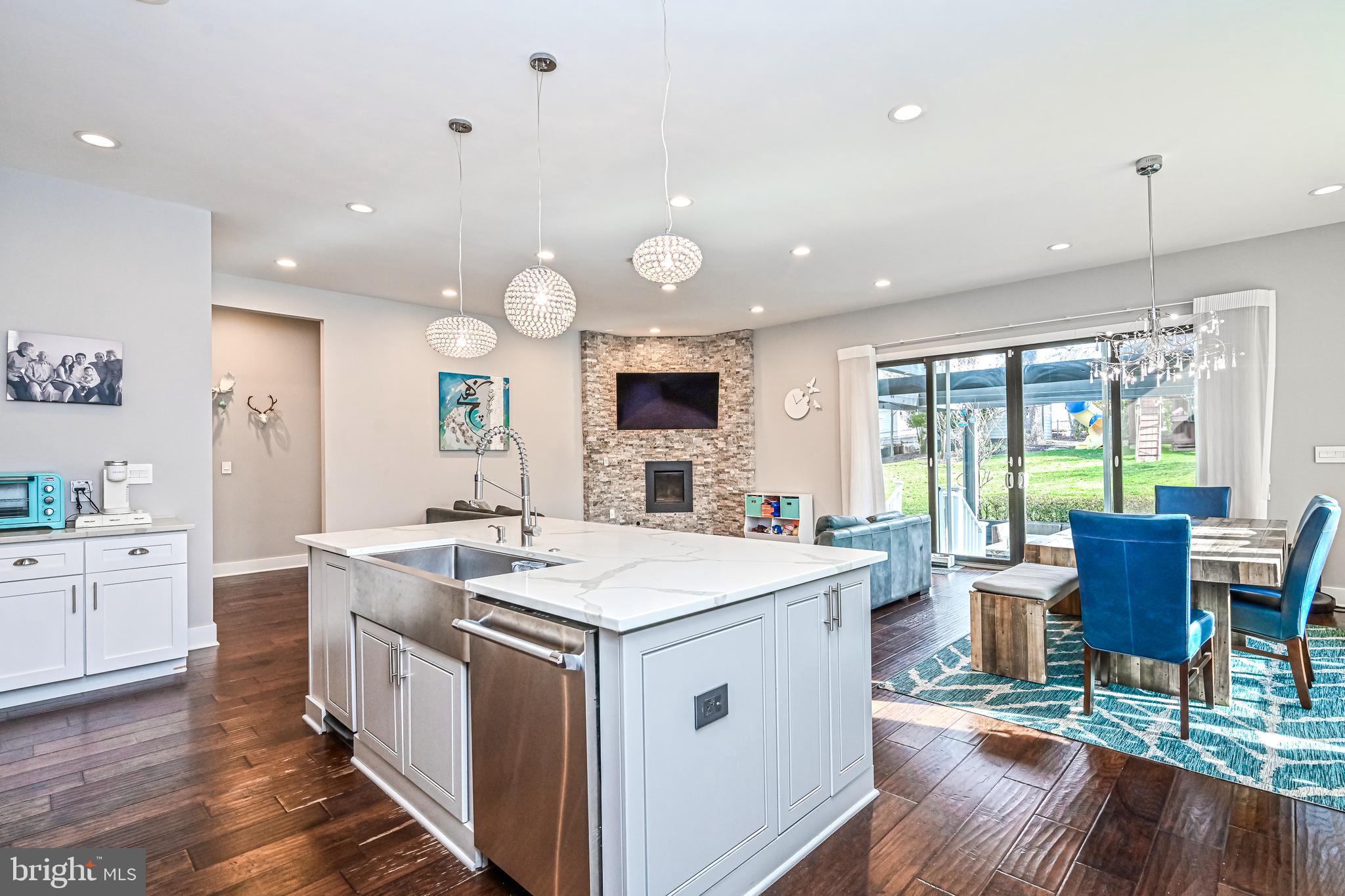 PIMMIT HILLS - Residential