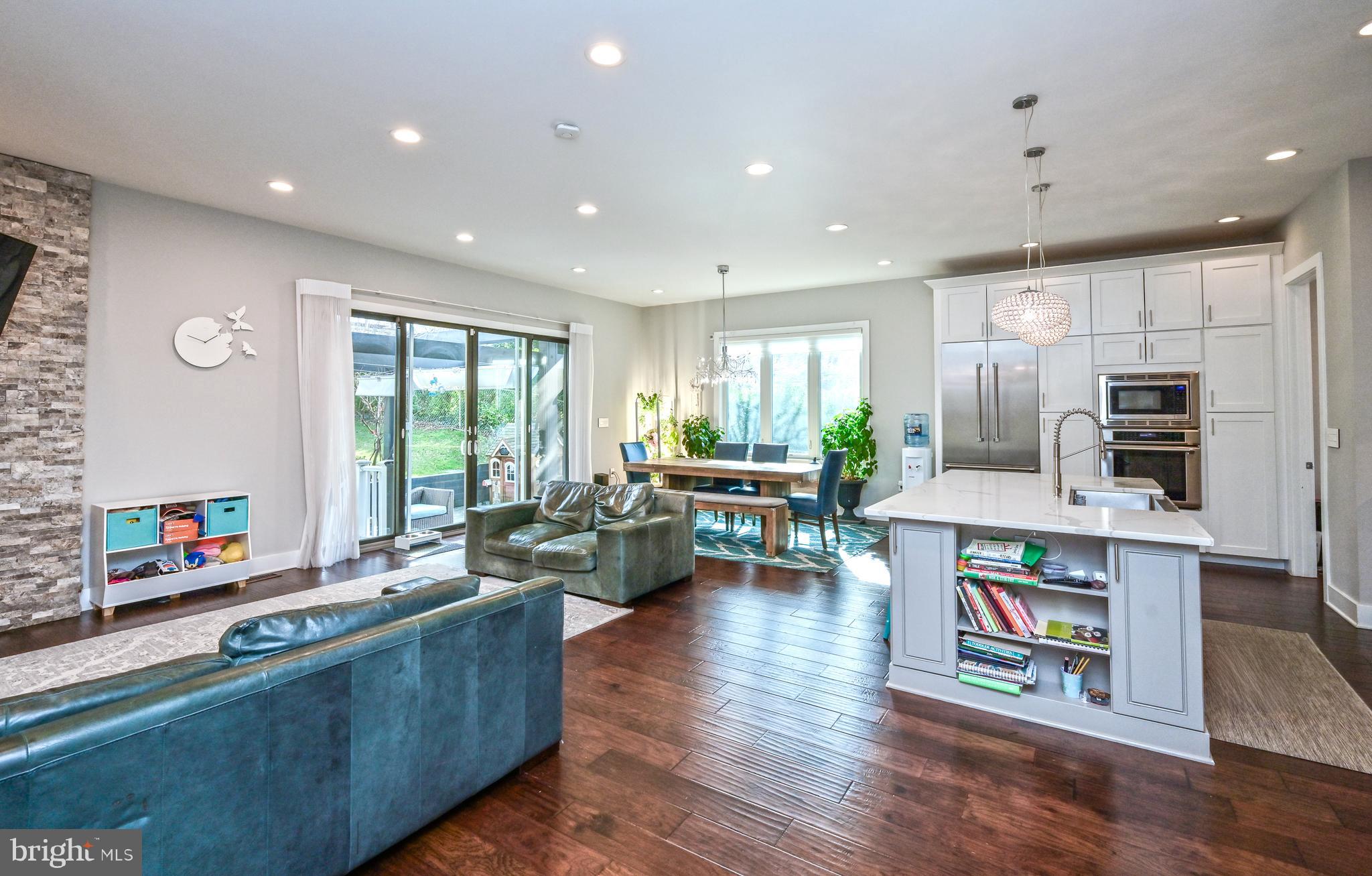 PIMMIT HILLS - Residential