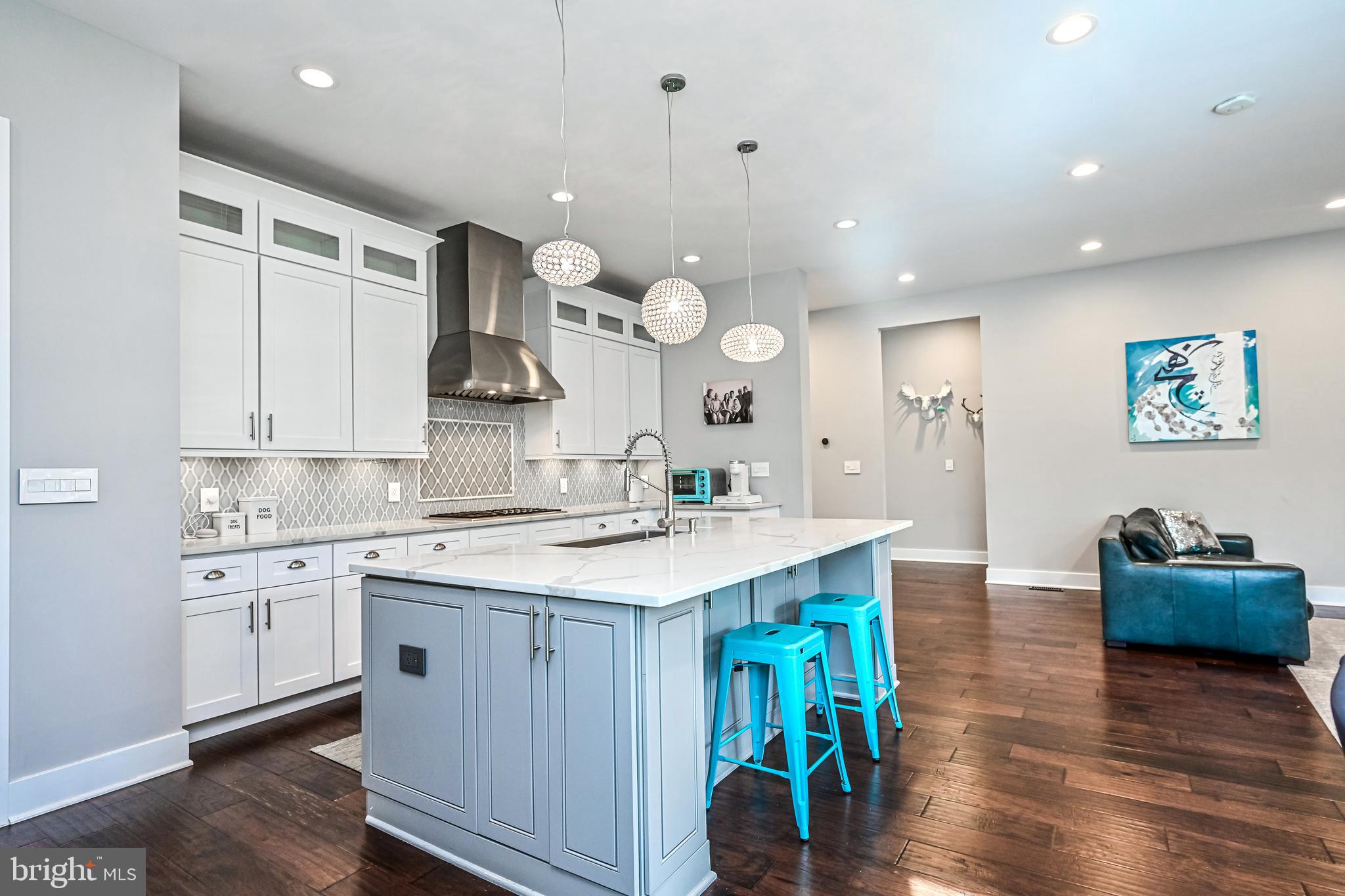 PIMMIT HILLS - Residential