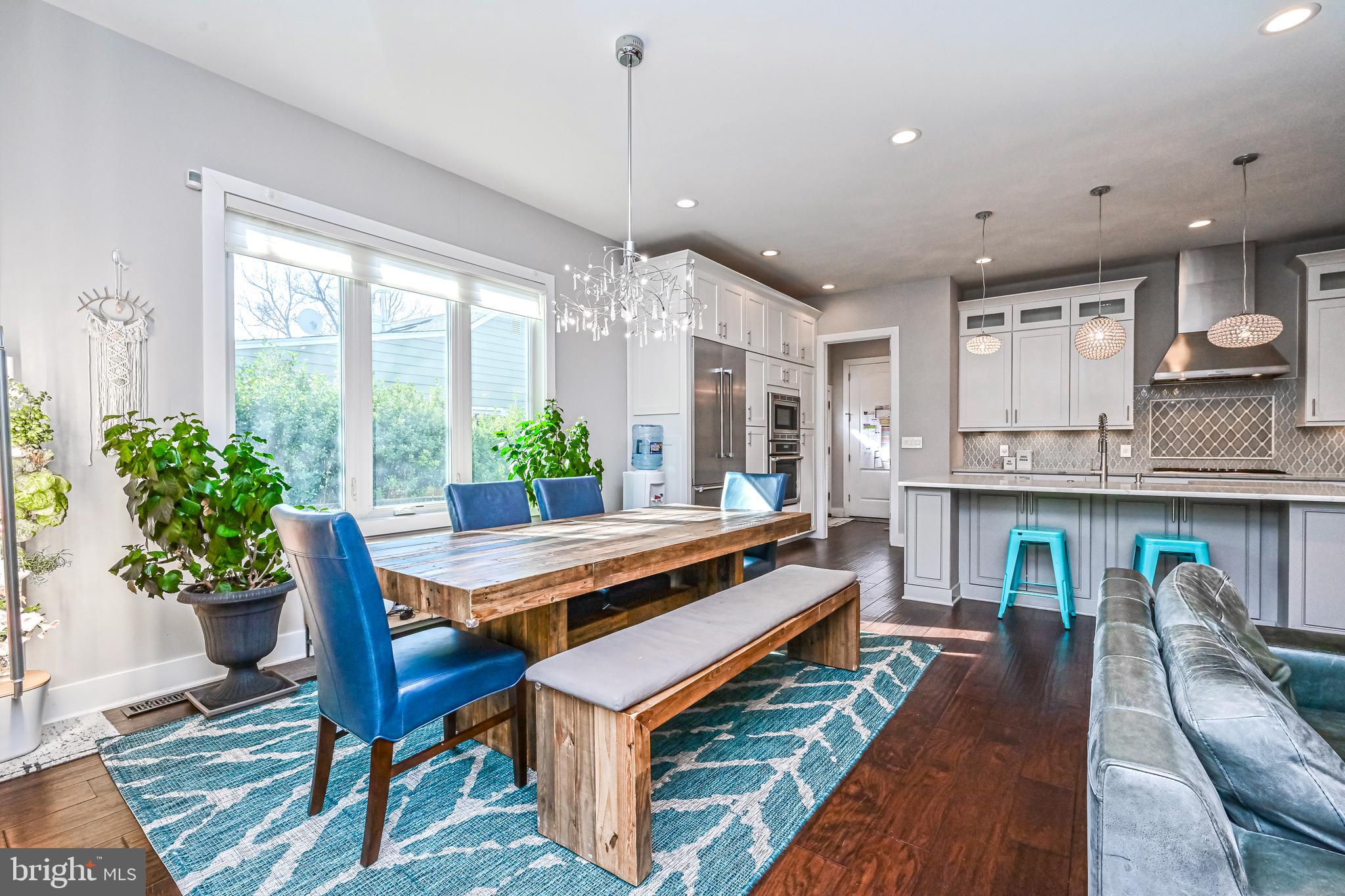 PIMMIT HILLS - Residential