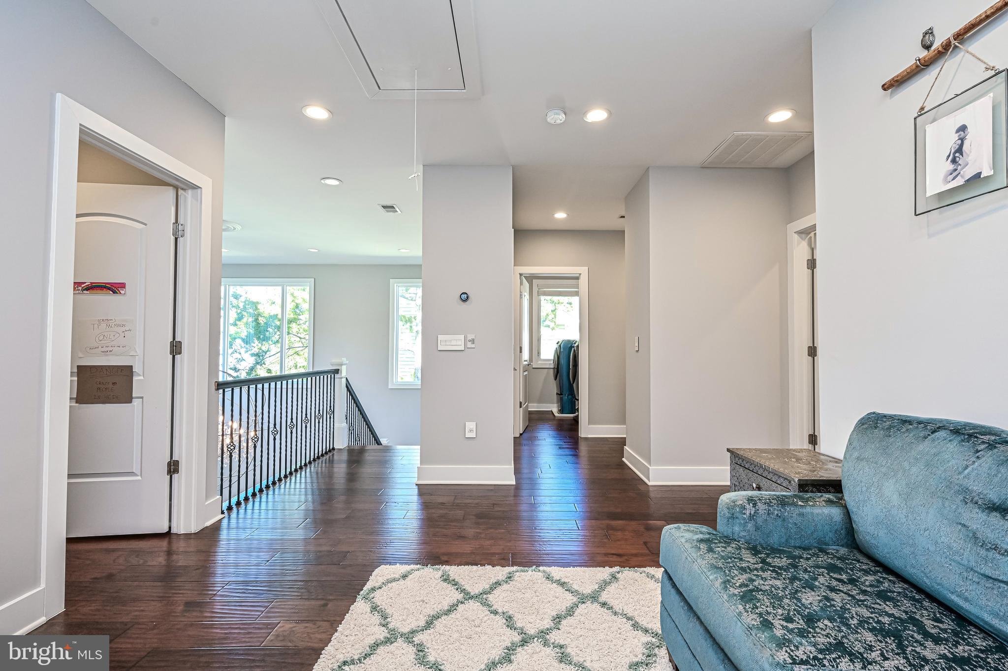 PIMMIT HILLS - Residential