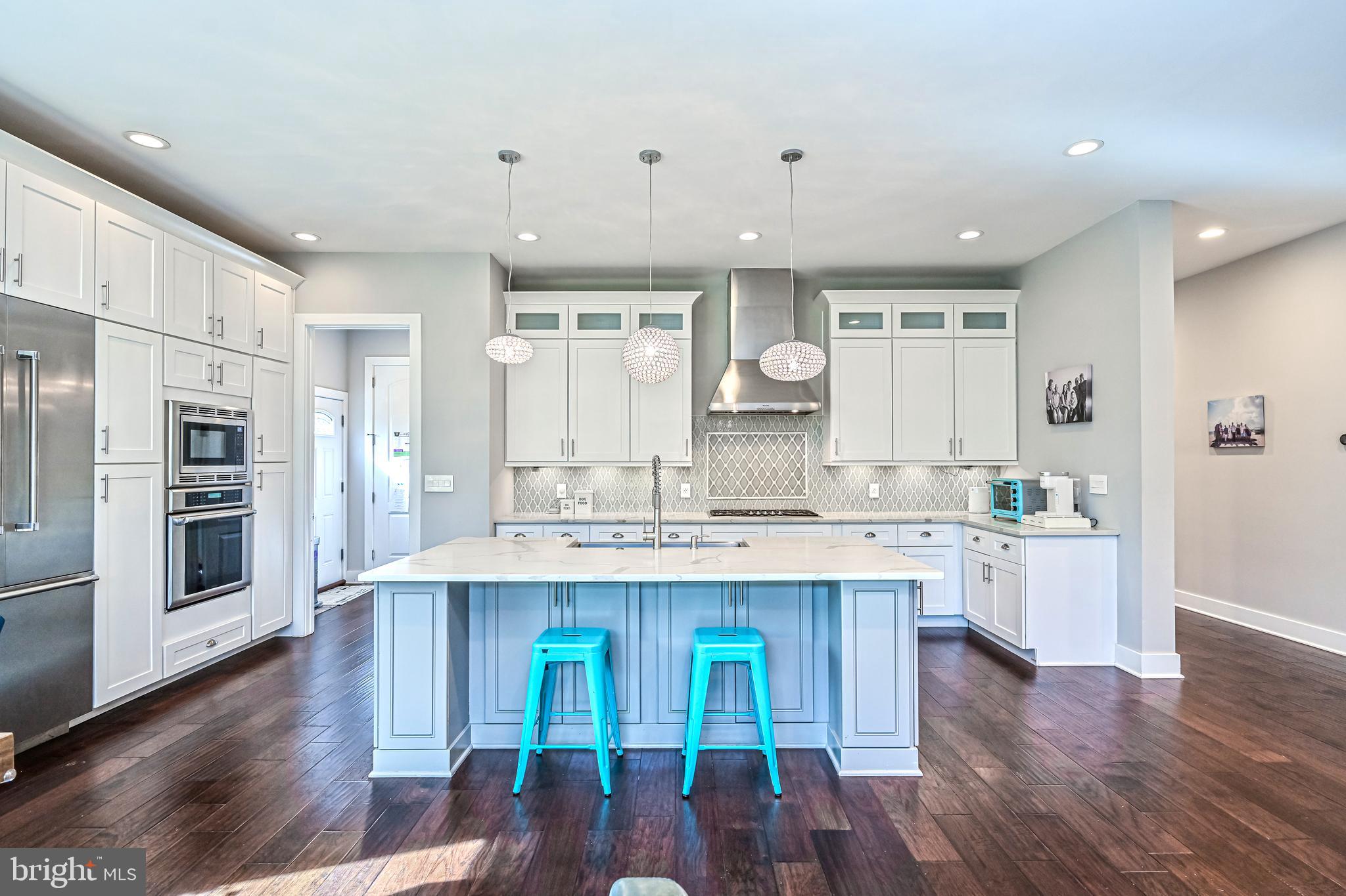 PIMMIT HILLS - Residential