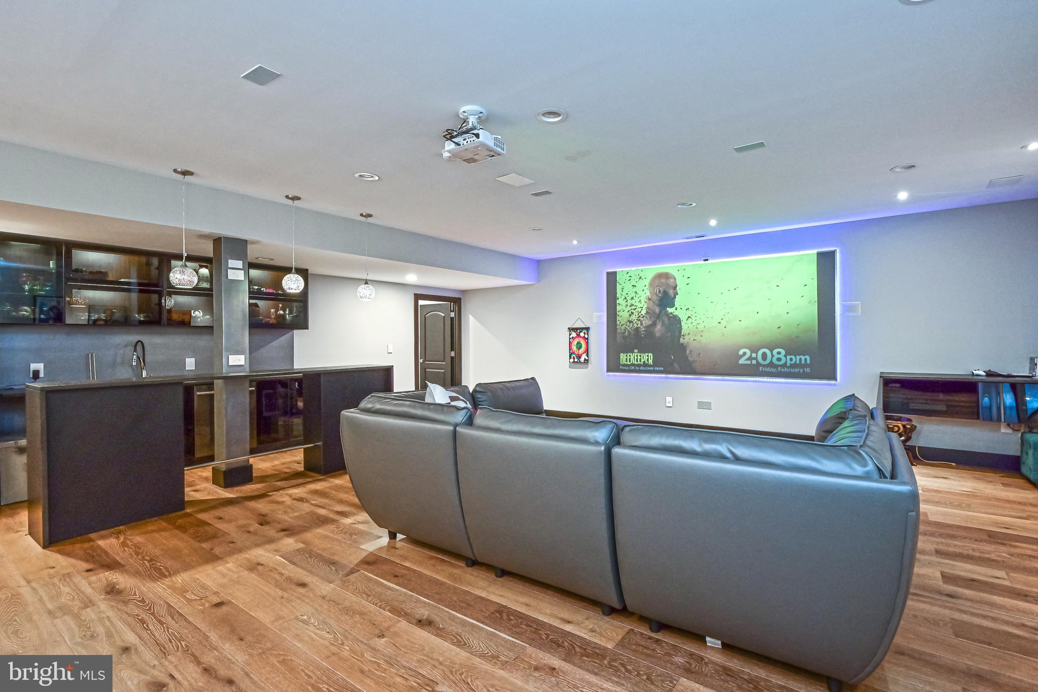 PIMMIT HILLS - Residential