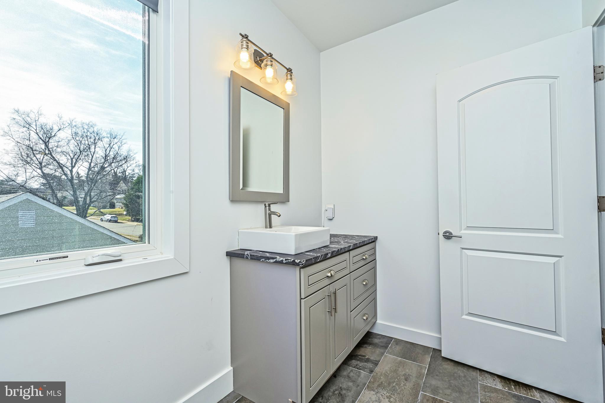 PIMMIT HILLS - Residential