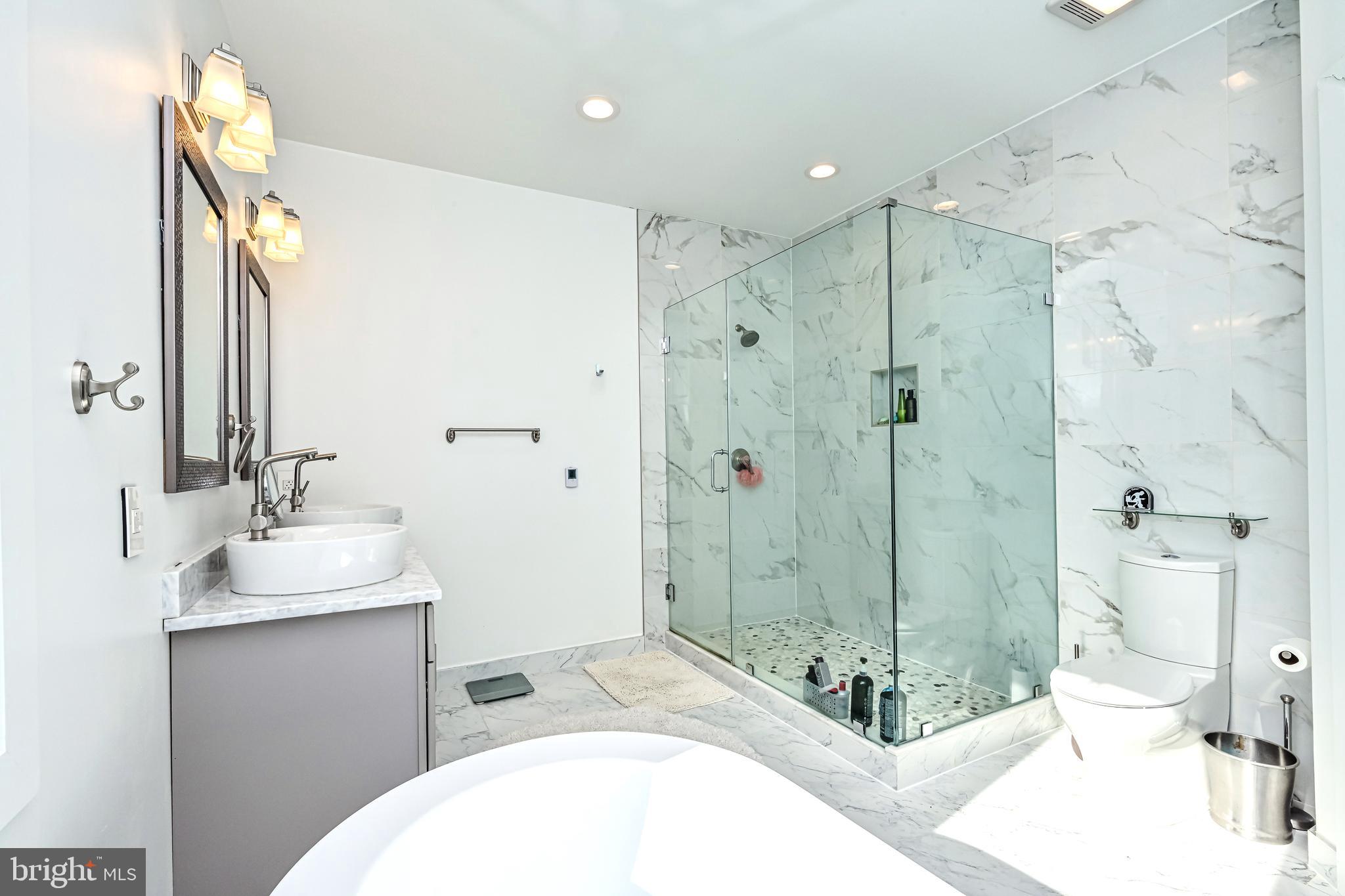 PIMMIT HILLS - Residential