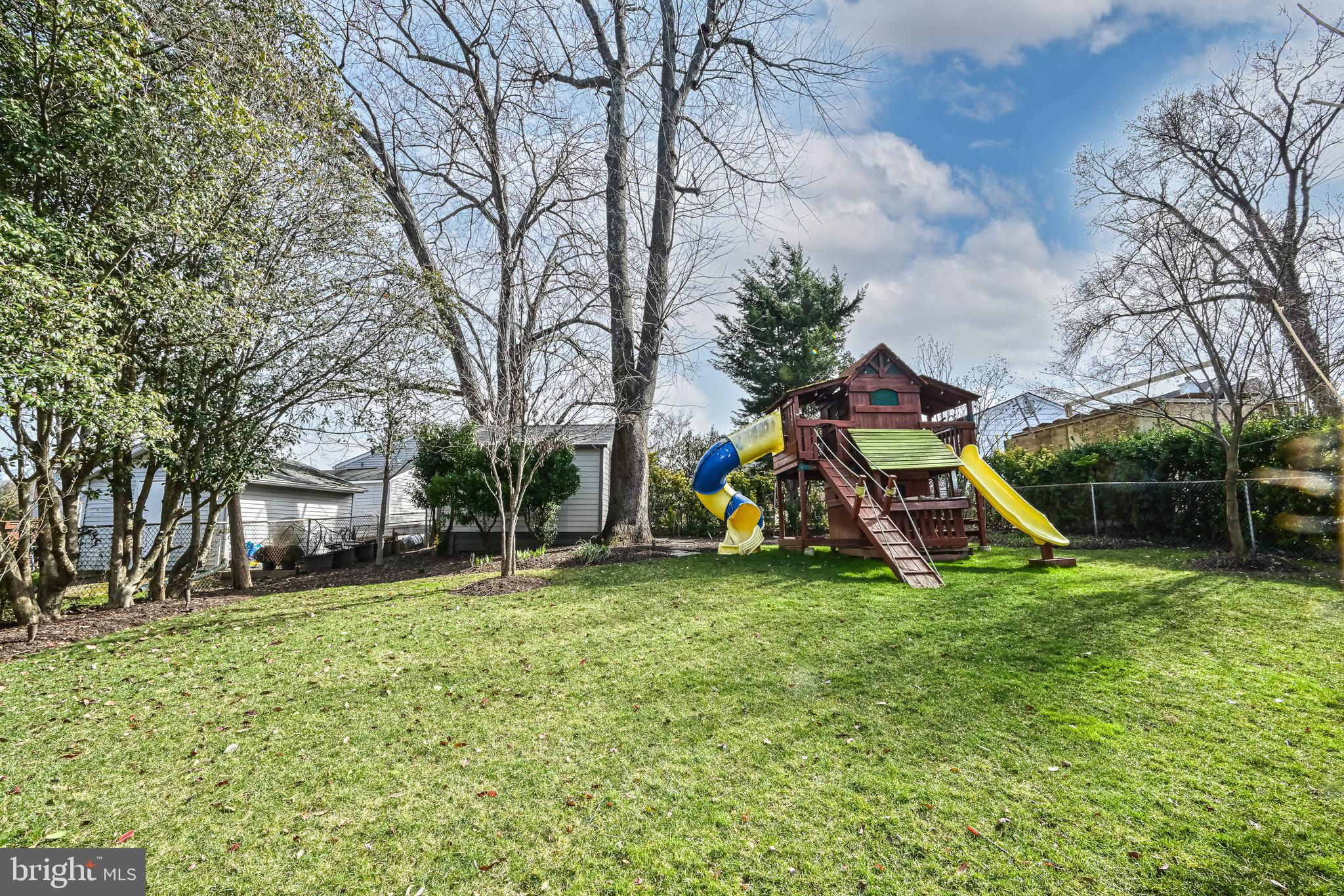 PIMMIT HILLS - Residential