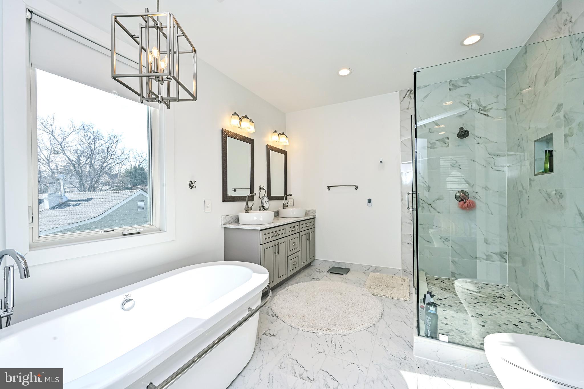 PIMMIT HILLS - Residential