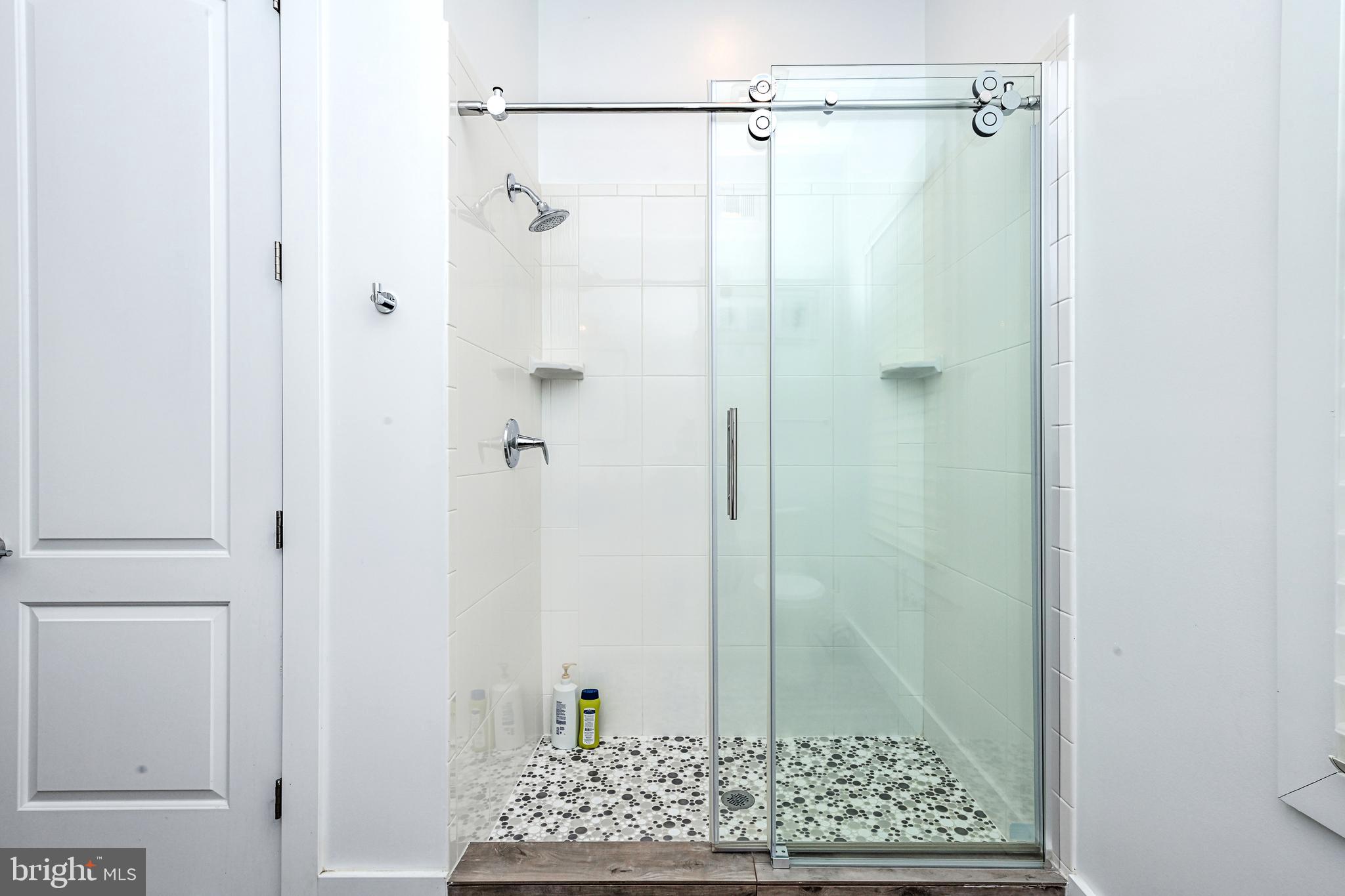 PIMMIT HILLS - Residential