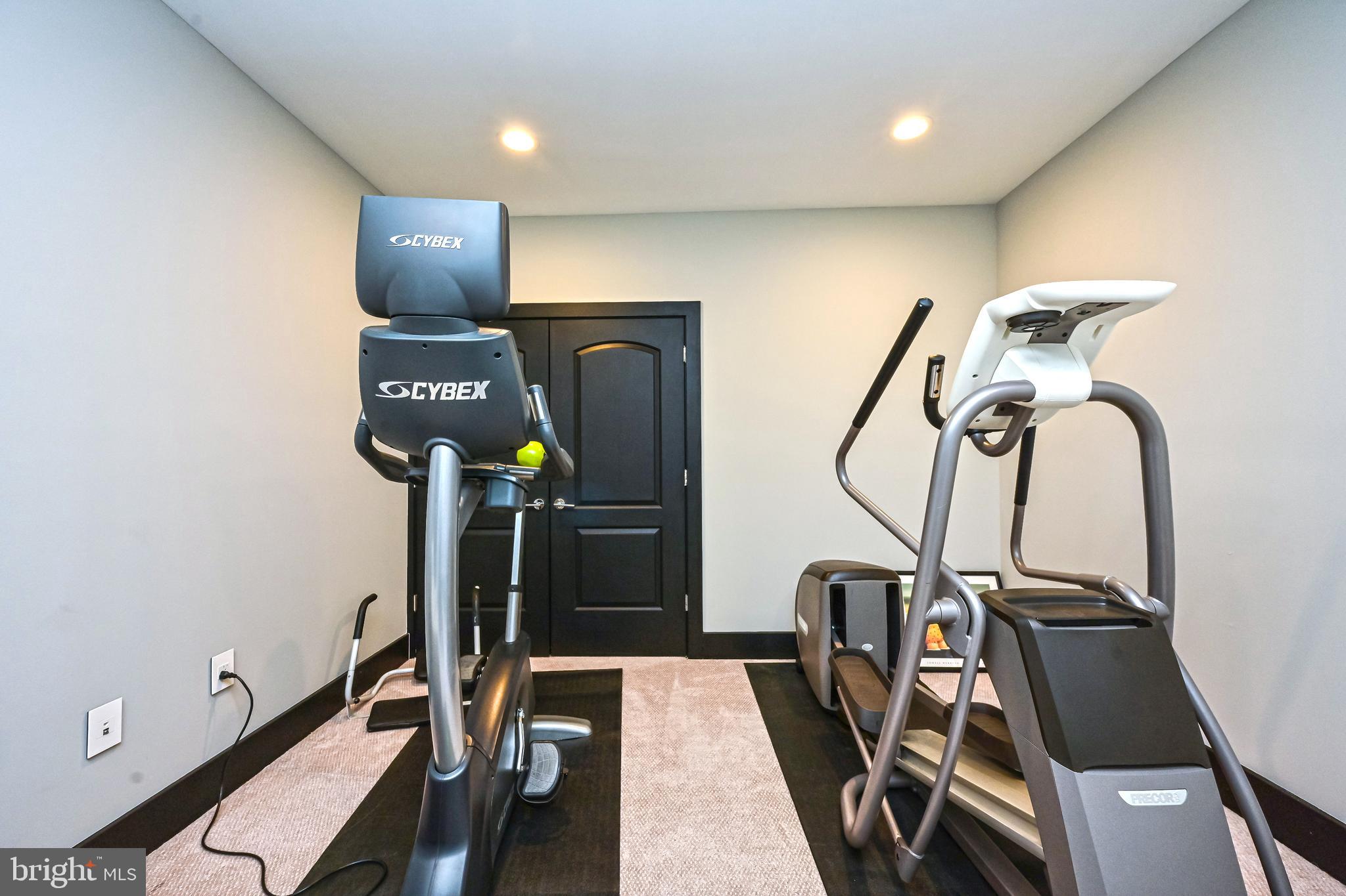 PIMMIT HILLS - Residential