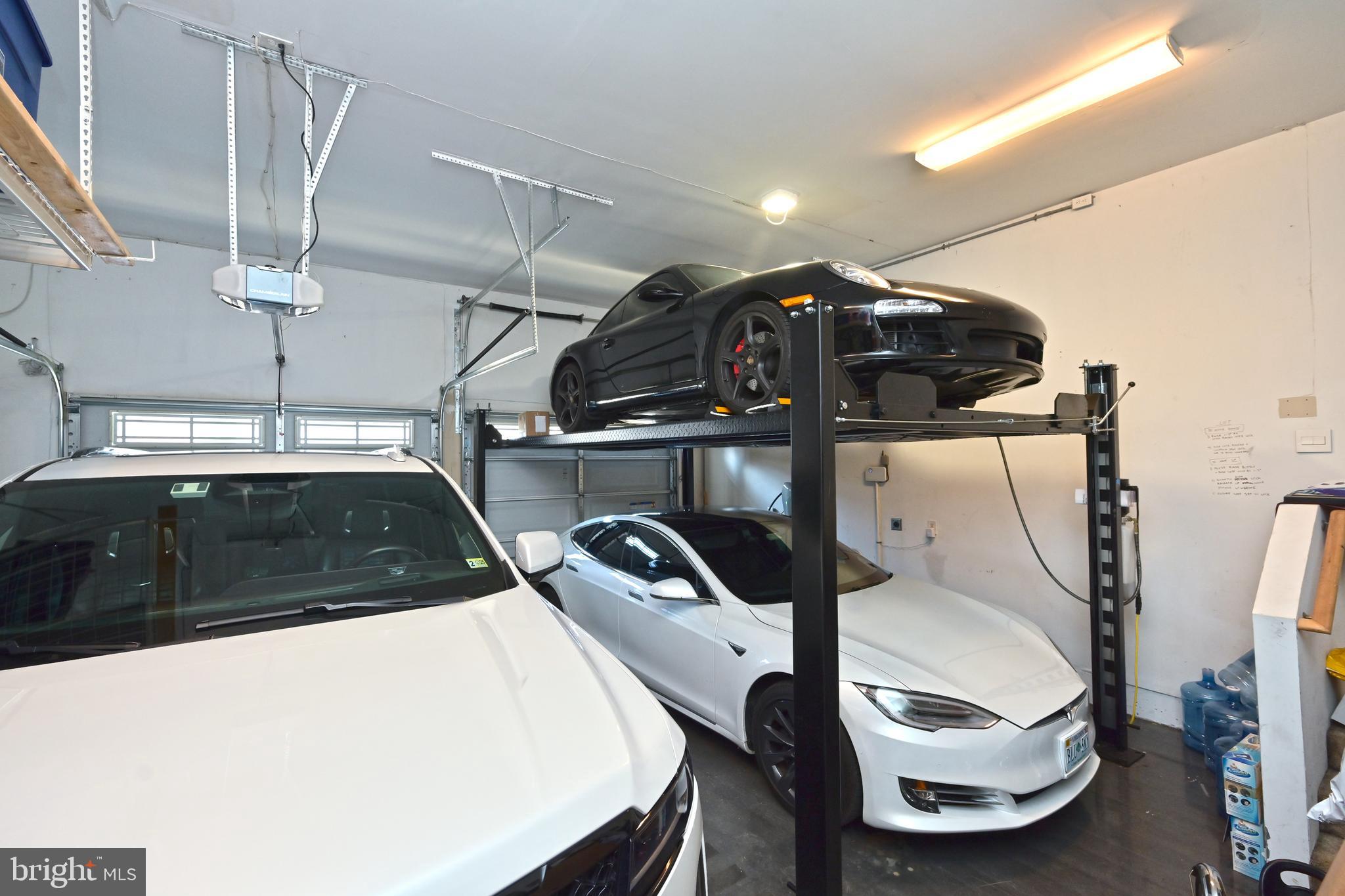 PIMMIT HILLS - Residential