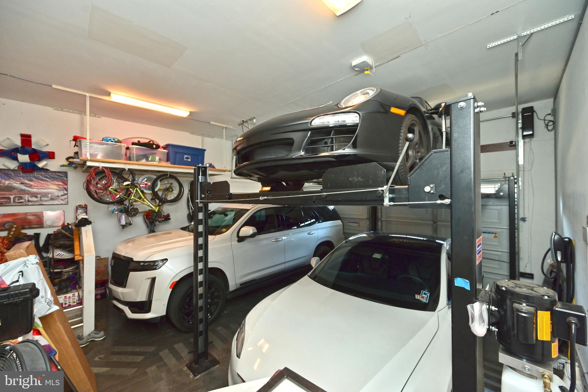 PIMMIT HILLS - Residential