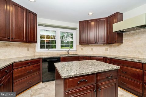 Tiny photo for 8405 Saint Regis Way, GAITHERSBURG, MD 20886 (MLS # MDMC2230236)