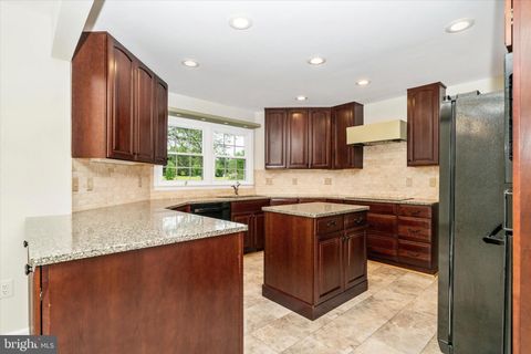 Tiny photo for 8405 Saint Regis Way, GAITHERSBURG, MD 20886 (MLS # MDMC2230236)