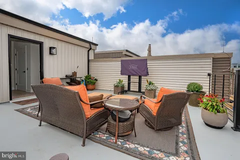 341 Horseshoe Tr Unit 16 D, Newtown Square, PA 19073 - MLS#: PADE2087210