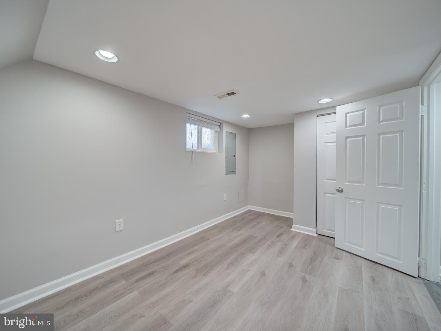 BRADBURY HEIGHTS - Residential