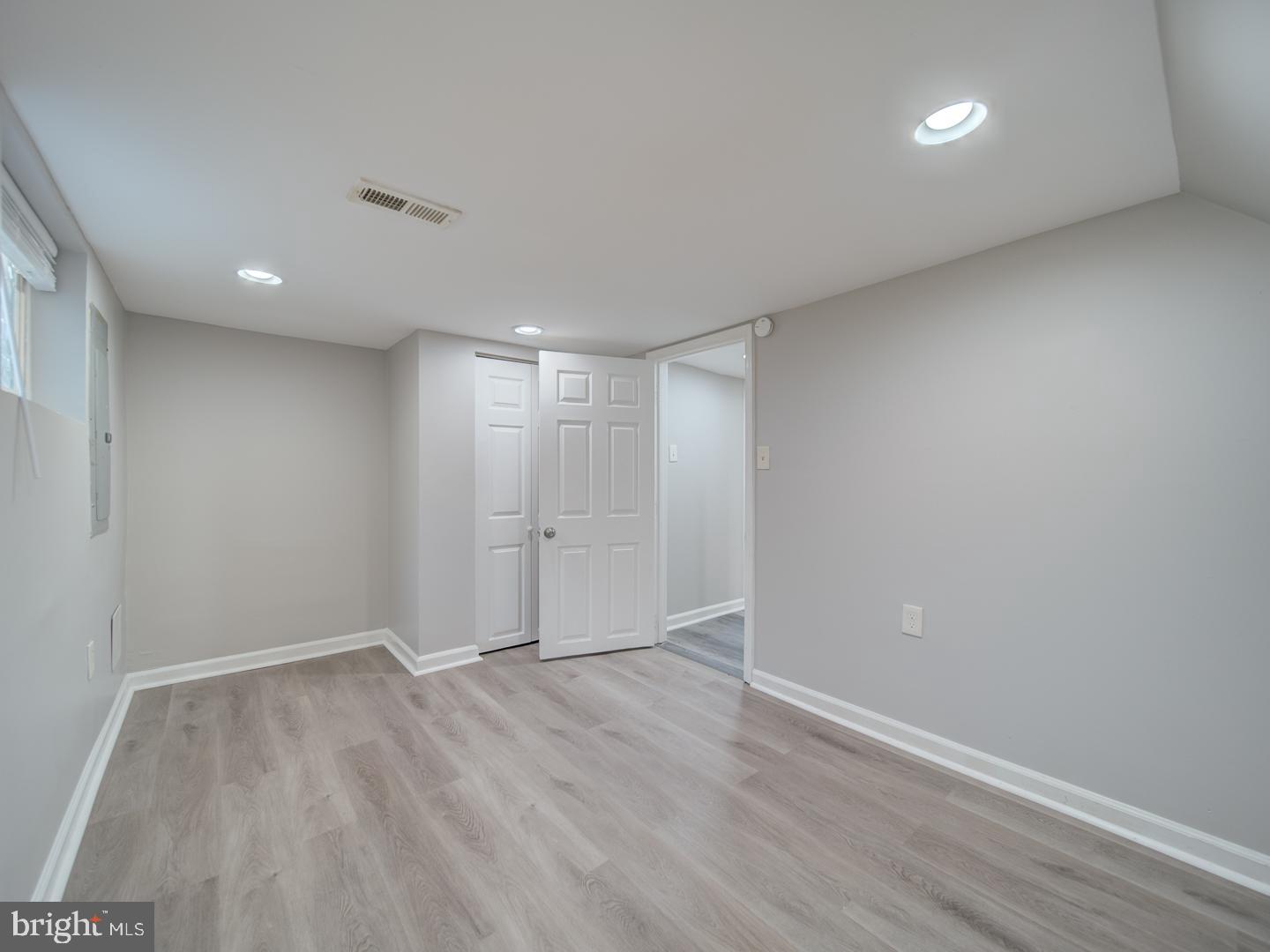 BRADBURY HEIGHTS - Residential