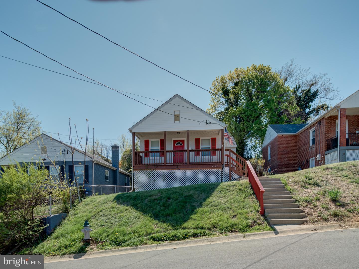 BRADBURY HEIGHTS - Residential