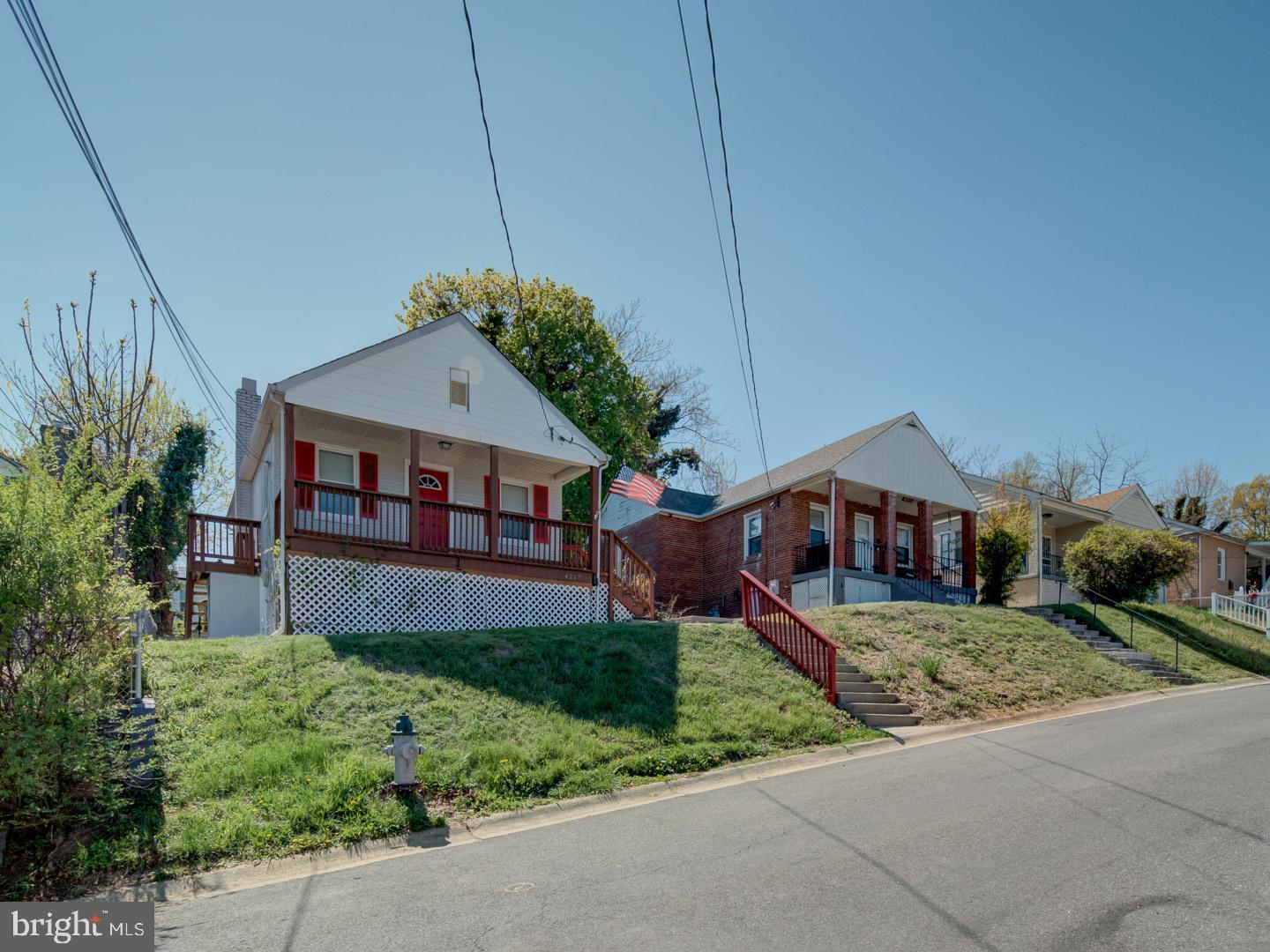 BRADBURY HEIGHTS - Residential