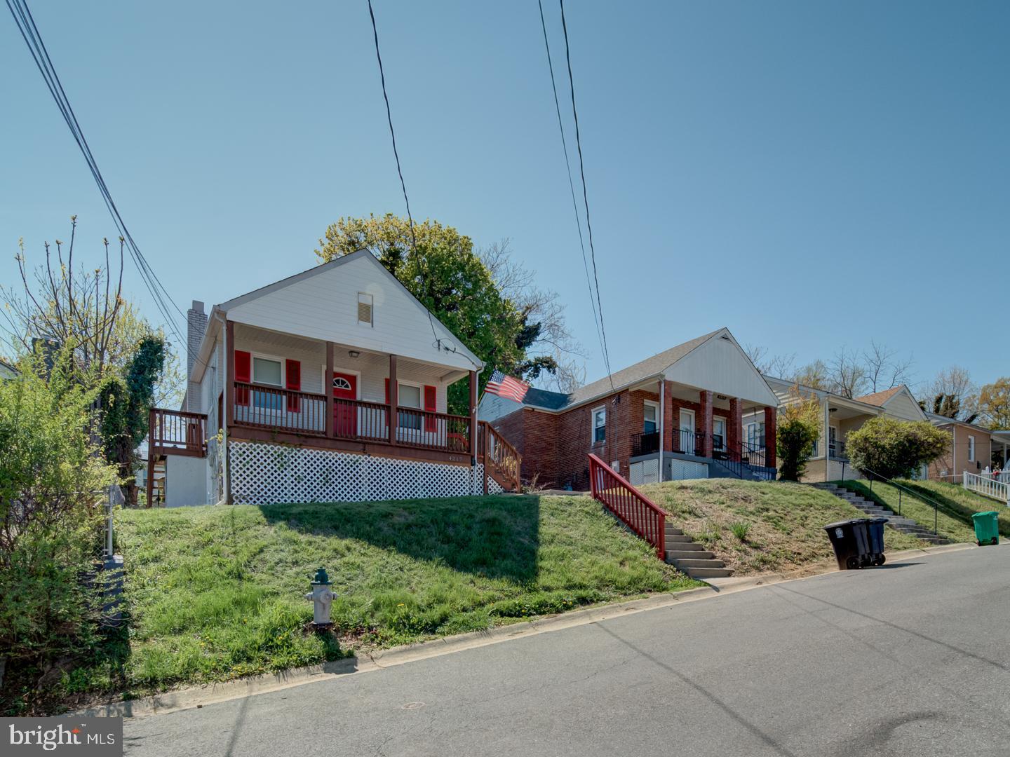 BRADBURY HEIGHTS - Residential