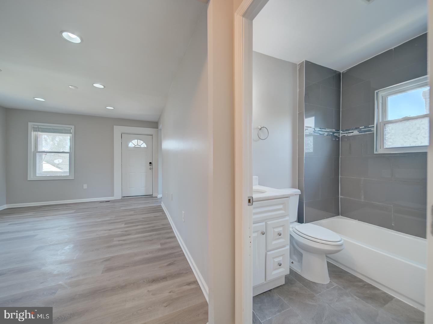 BRADBURY HEIGHTS - Residential