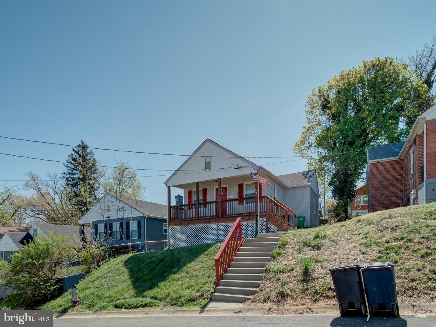 BRADBURY HEIGHTS - Residential