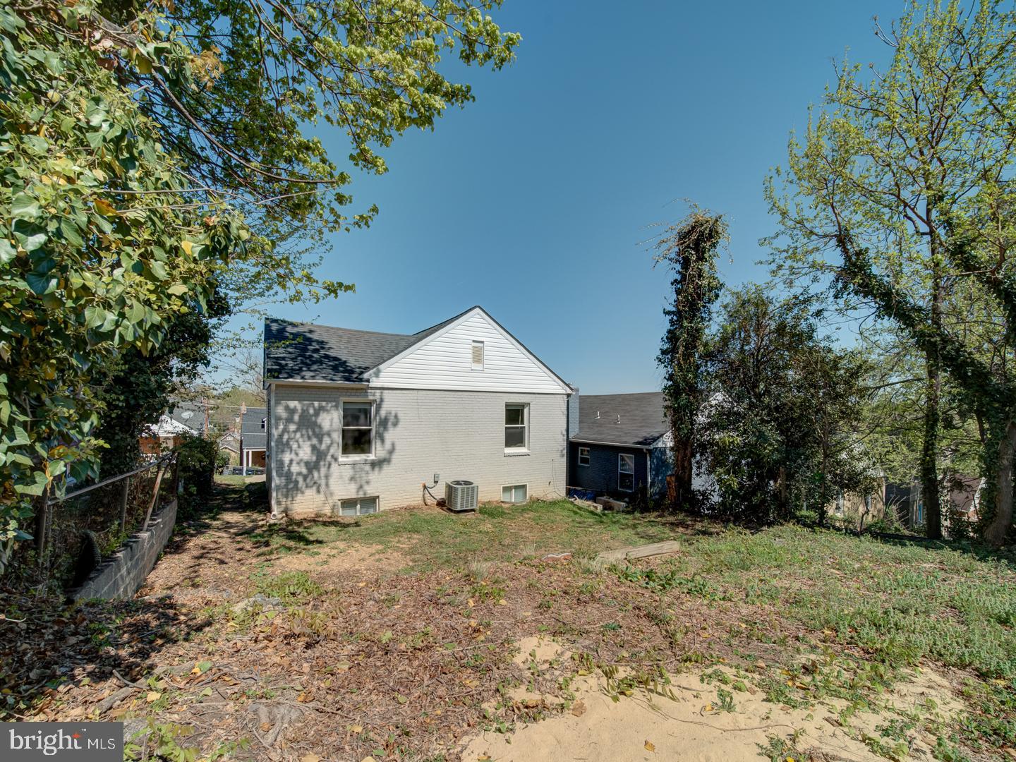 BRADBURY HEIGHTS - Residential