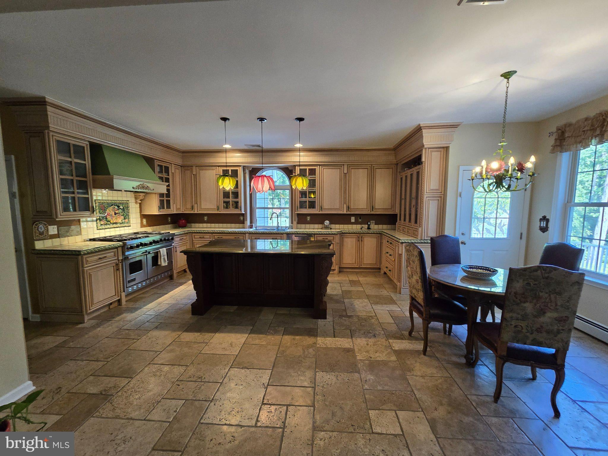 112 BEACON HILL ROAD
