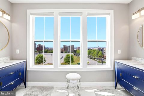 Condo For Sale - 500 Riversail Lane #438<br/> OXON HILL, MD 20745
