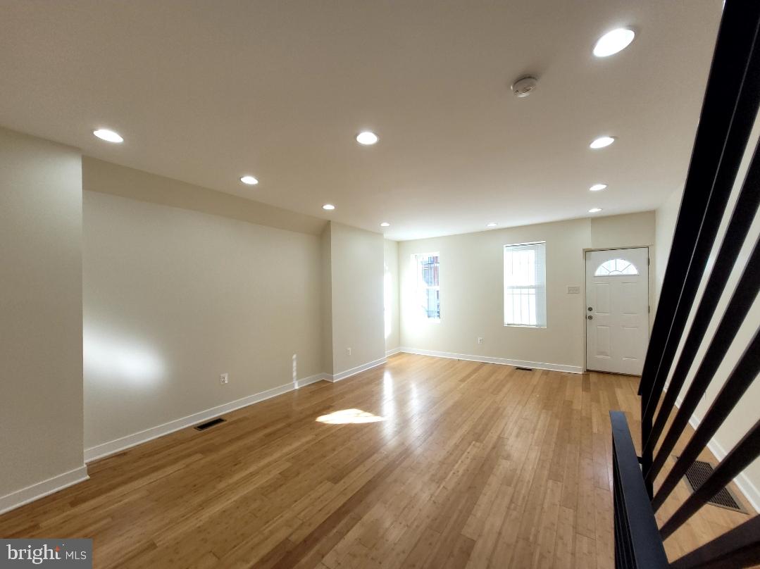 POINT BREEZE - Residential Lease