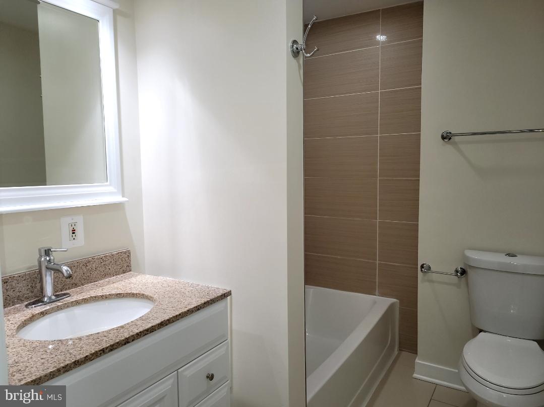 POINT BREEZE - Residential Lease