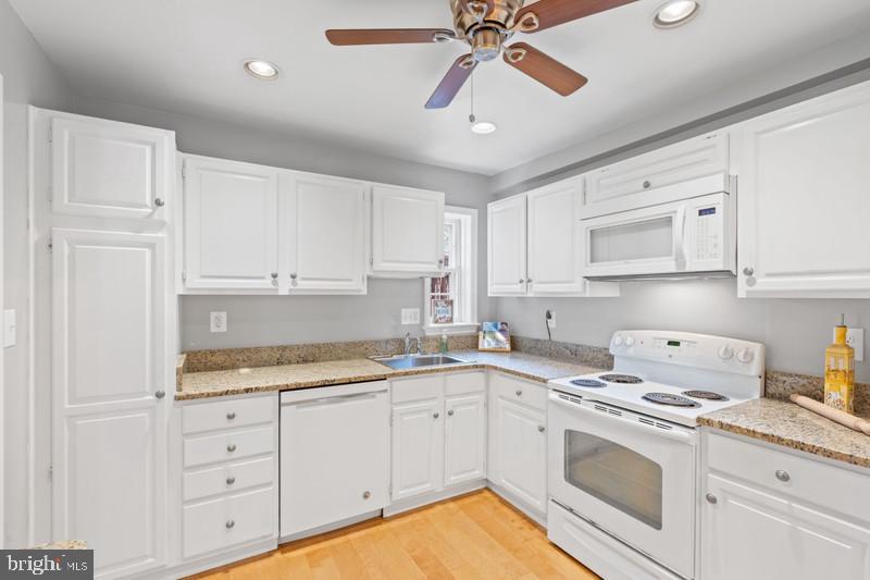 KENWOOD FOREST - Residential Lease