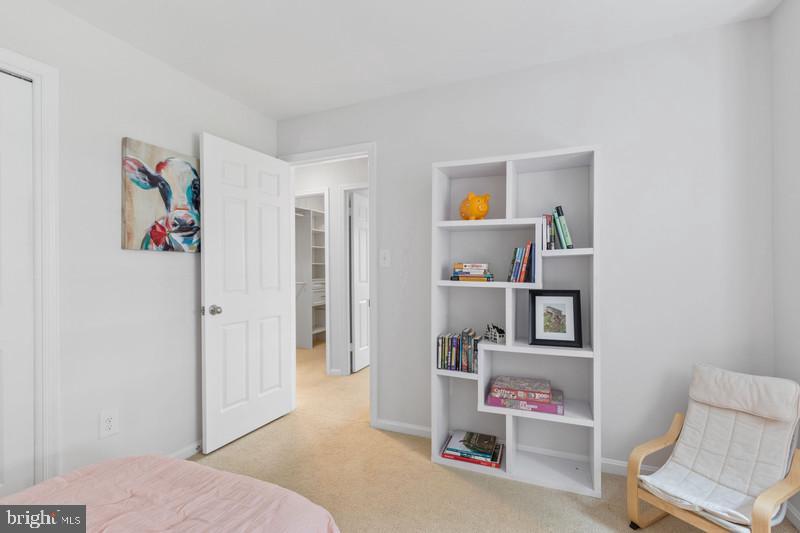 KENWOOD FOREST - Residential Lease