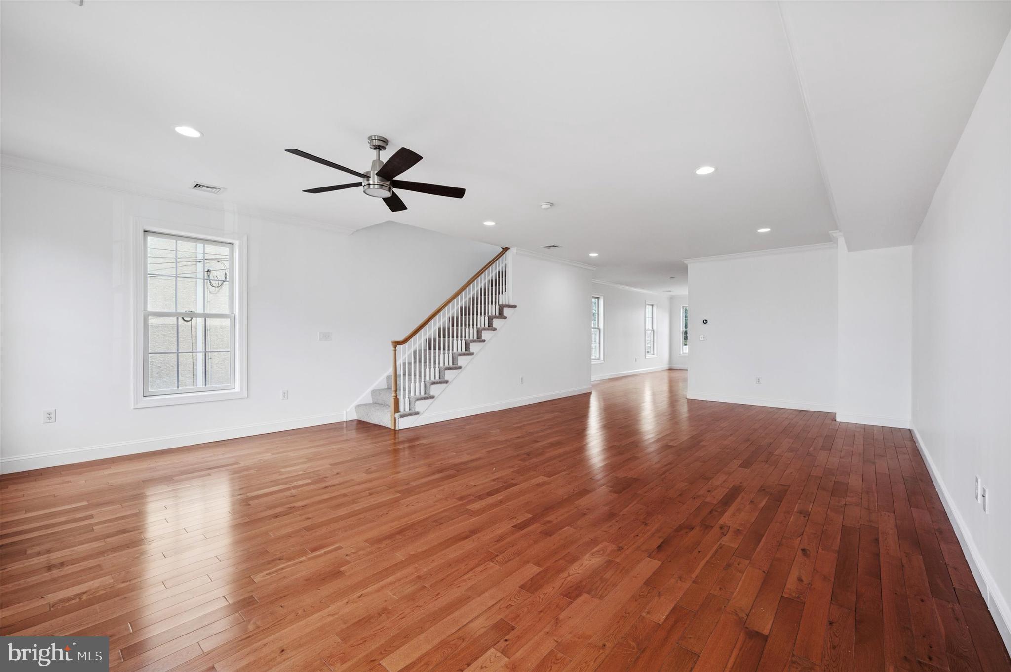 ROXBOROUGH - Residential