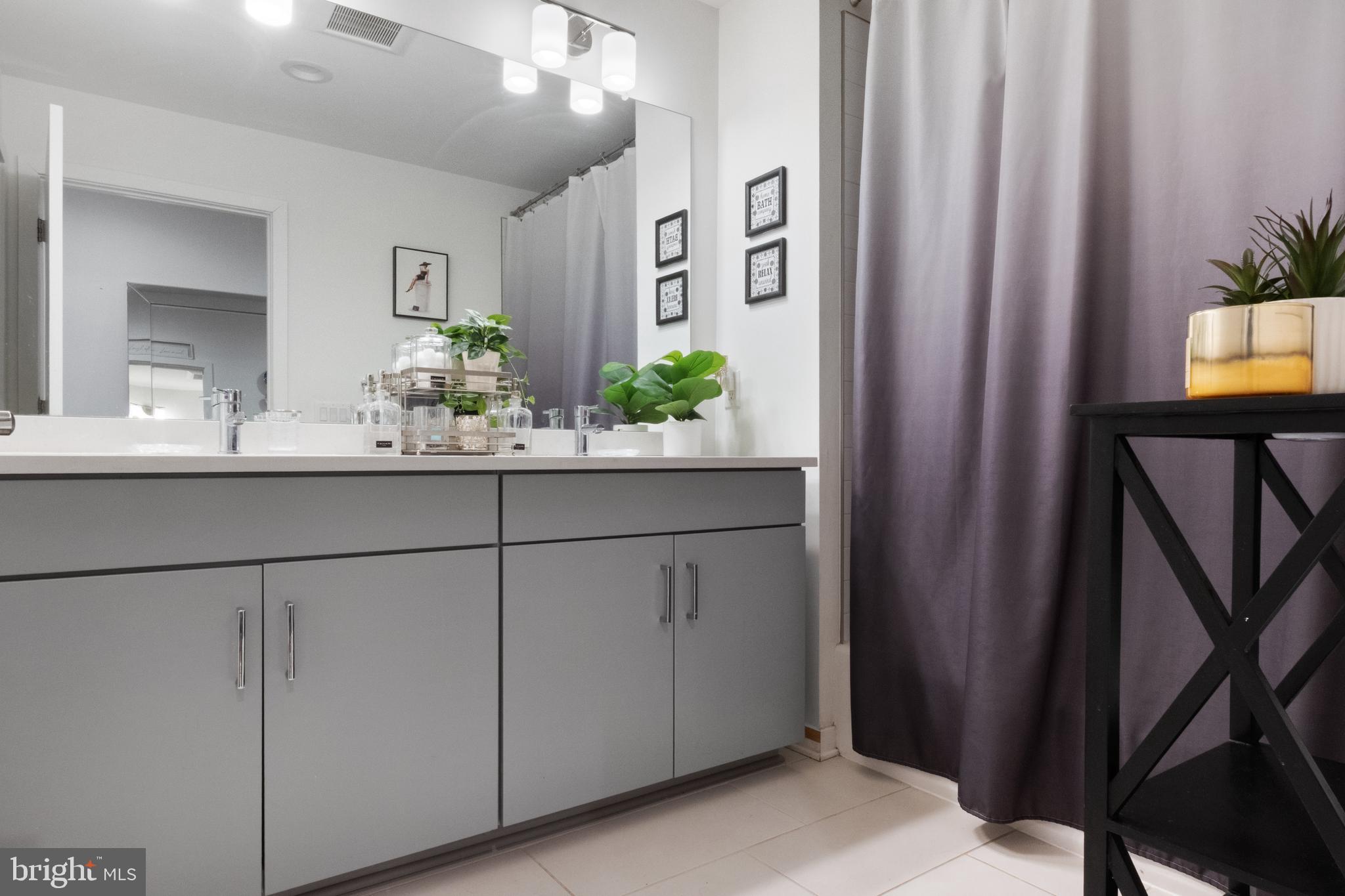 NORTHBANK - Residential