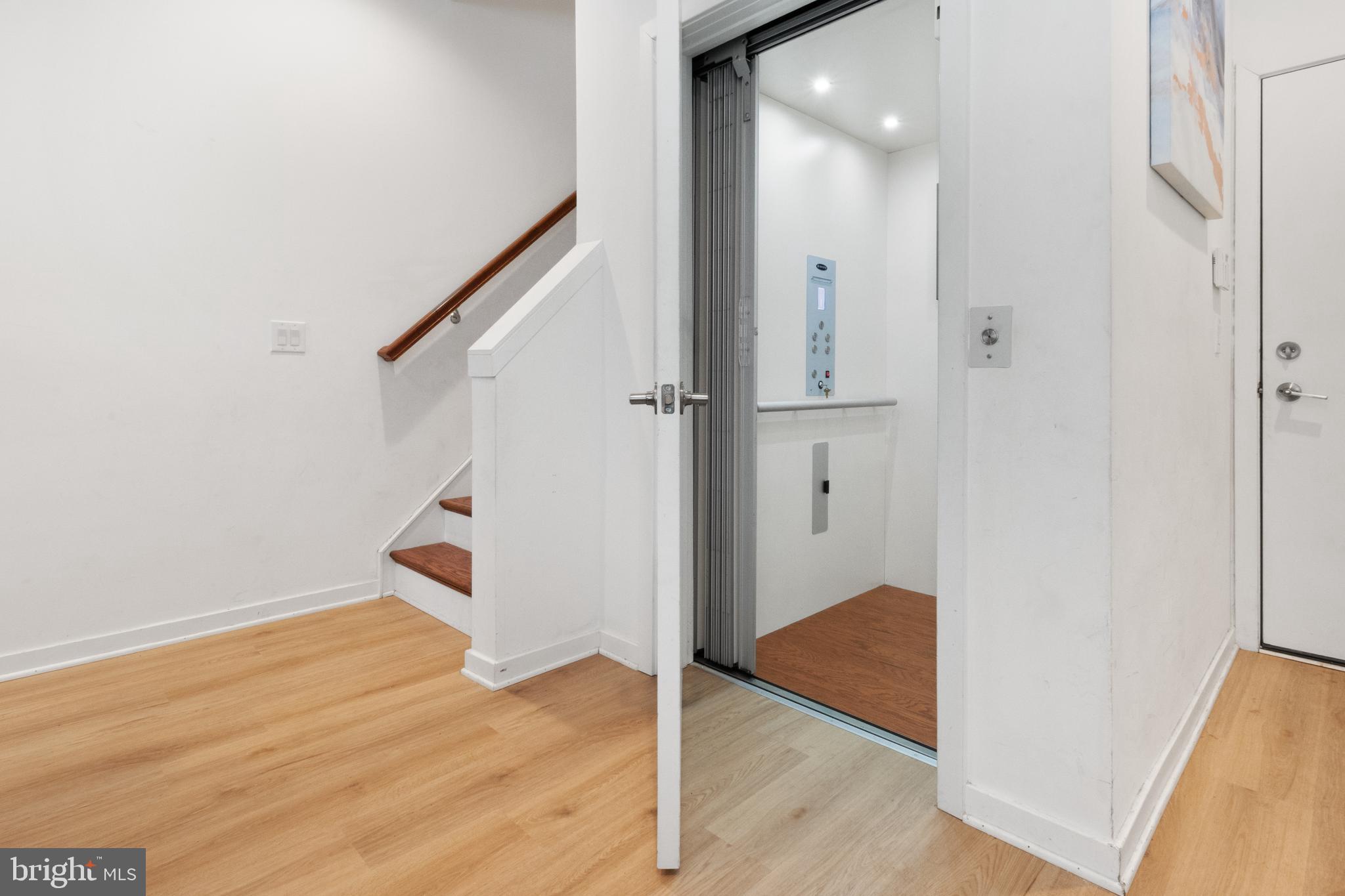 NORTHBANK - Residential