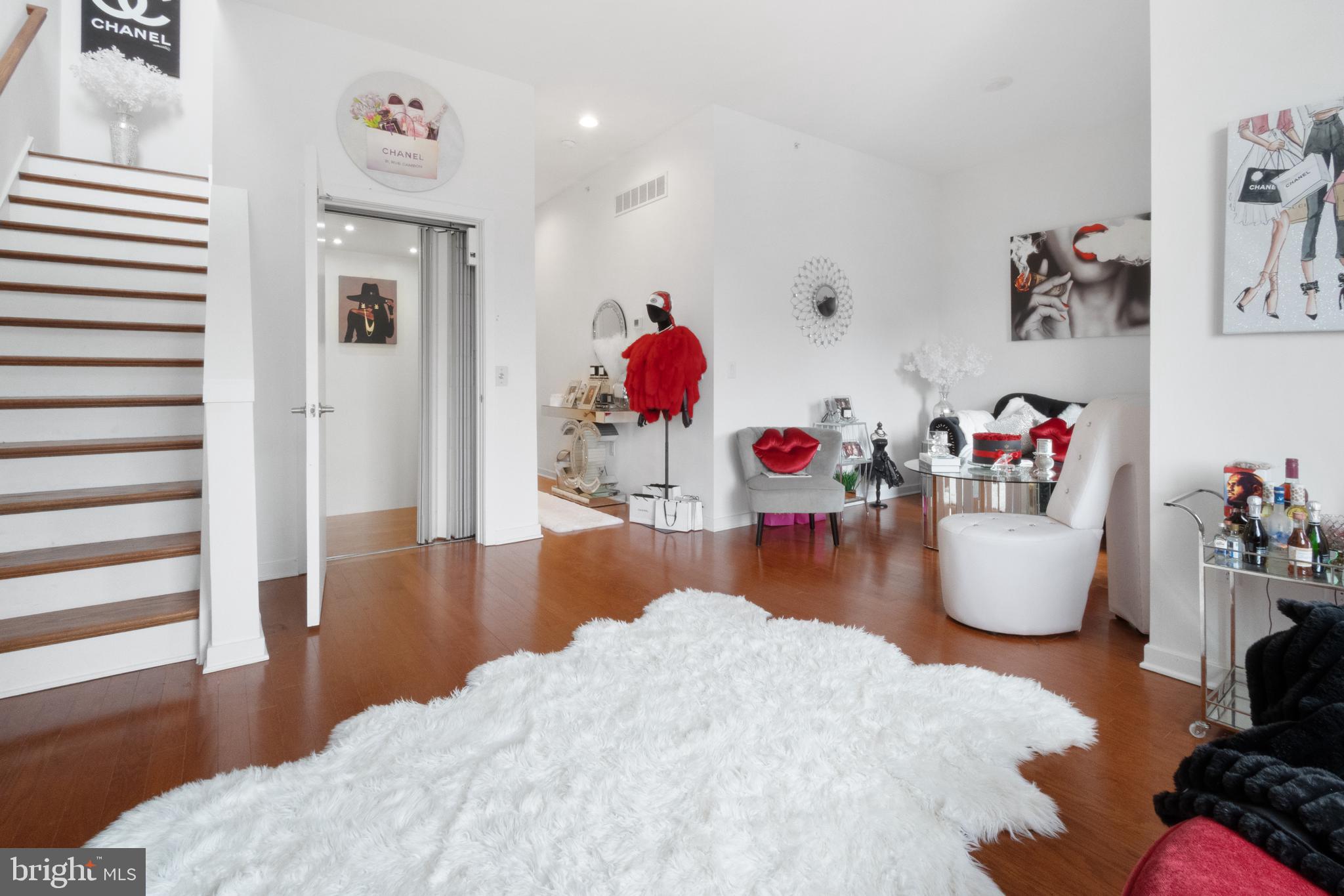 NORTHBANK - Residential