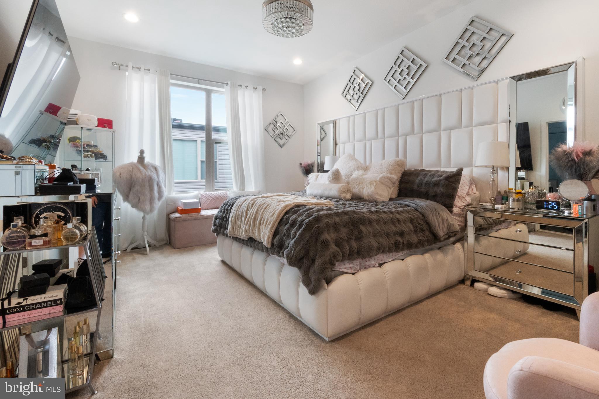 NORTHBANK - Residential