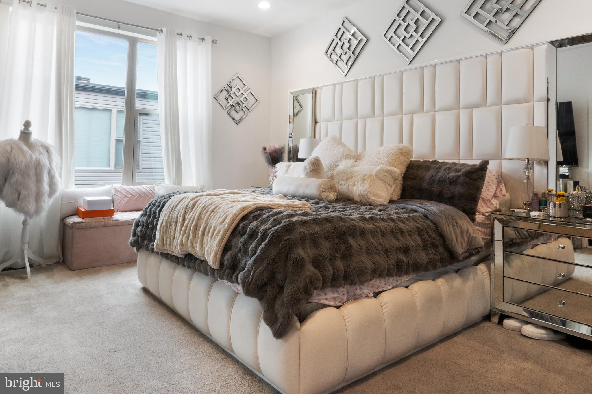 NORTHBANK - Residential