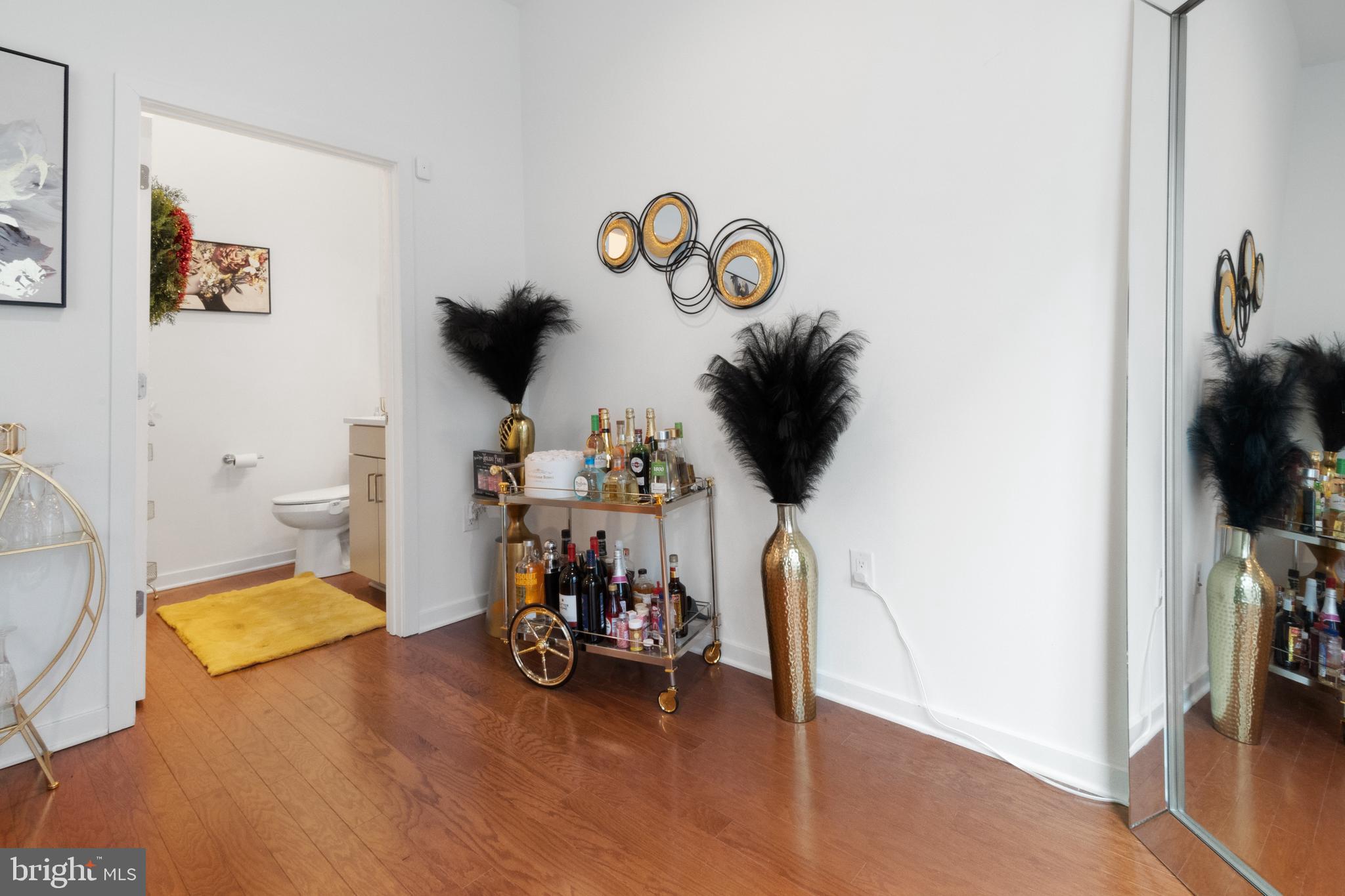 NORTHBANK - Residential