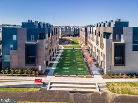 Photo of 3203 Parkview Walk, PHILADELPHIA, PA 19125 (MLS # PAPH2584058)