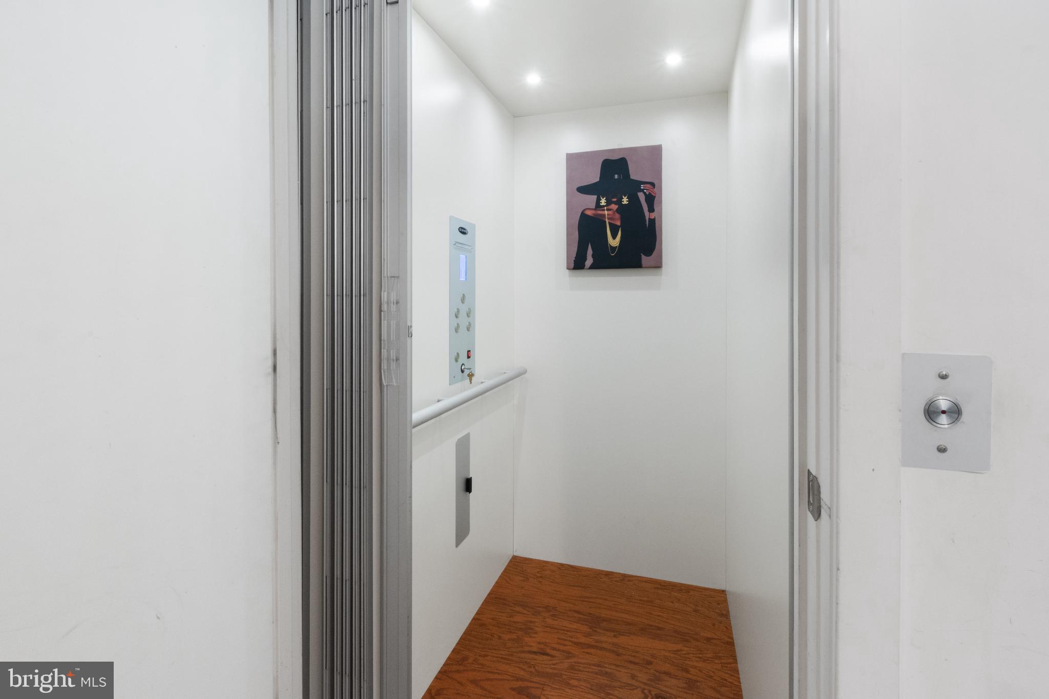 NORTHBANK - Residential