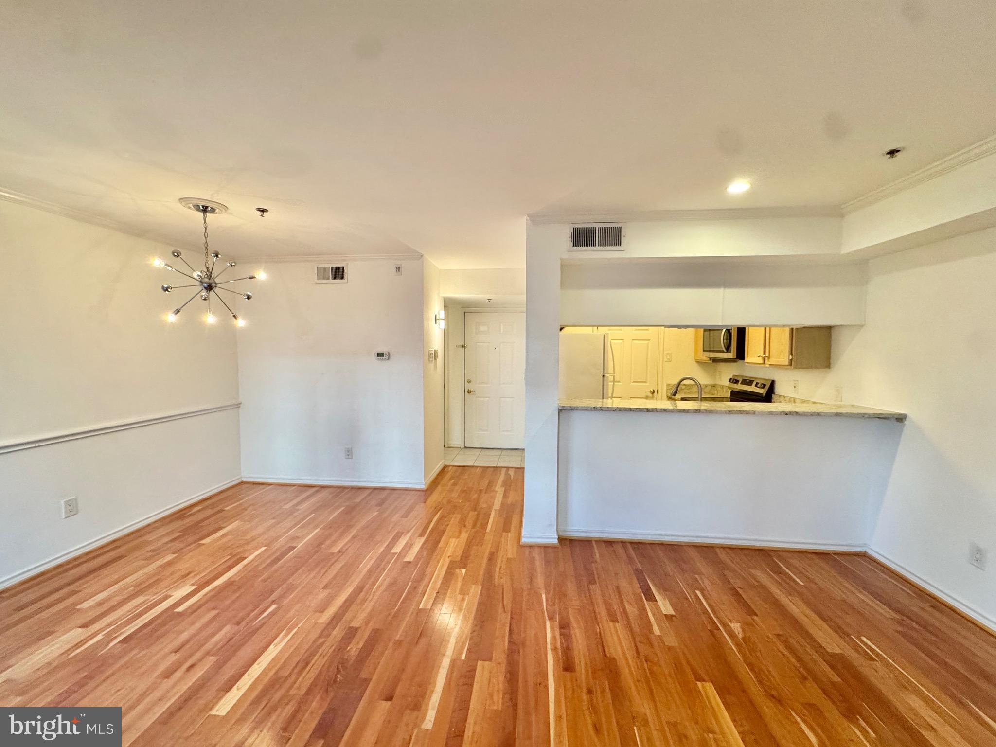 FOUNTAINS AT MCLEAN - Residential Lease