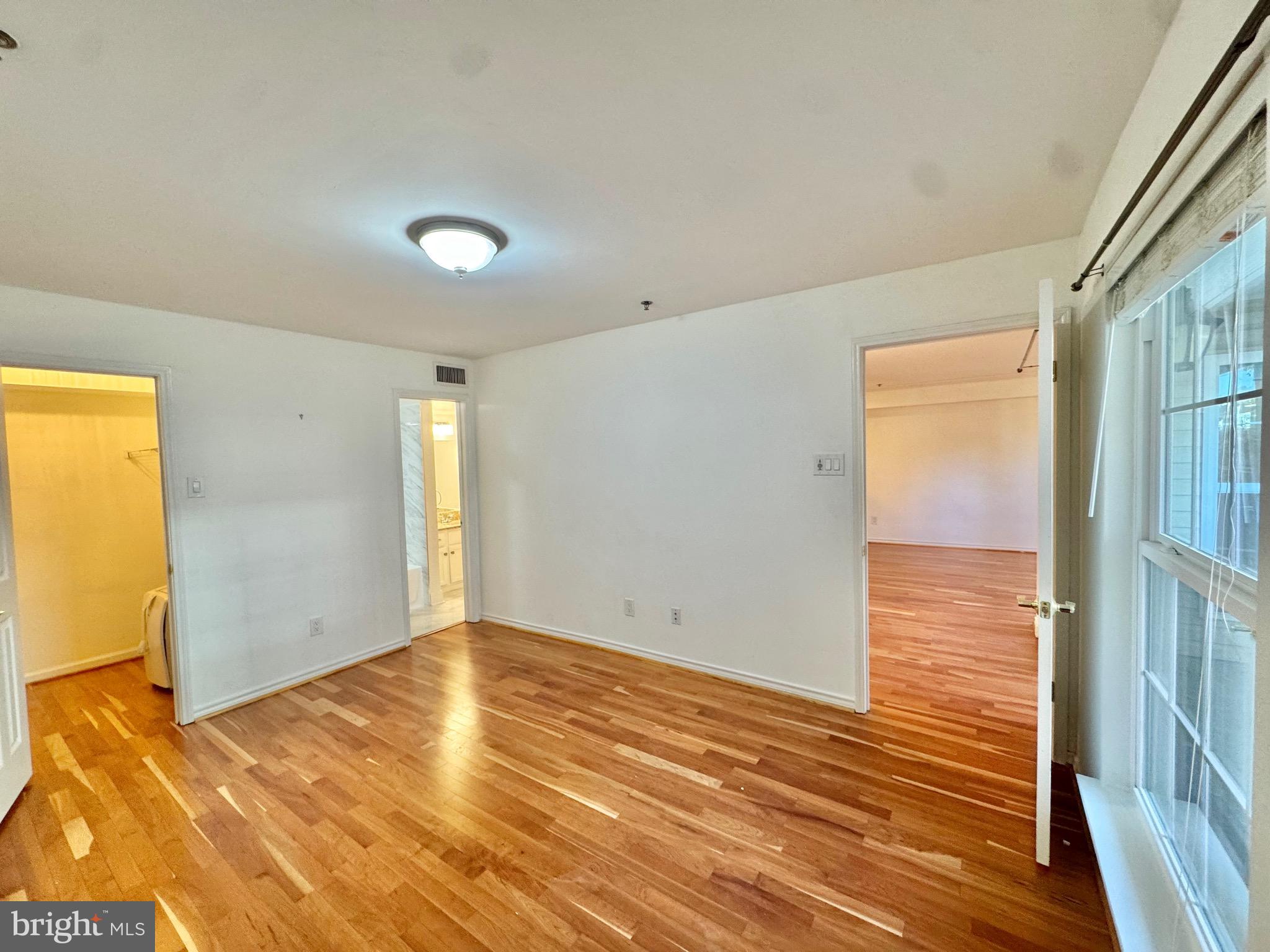 FOUNTAINS AT MCLEAN - Residential Lease