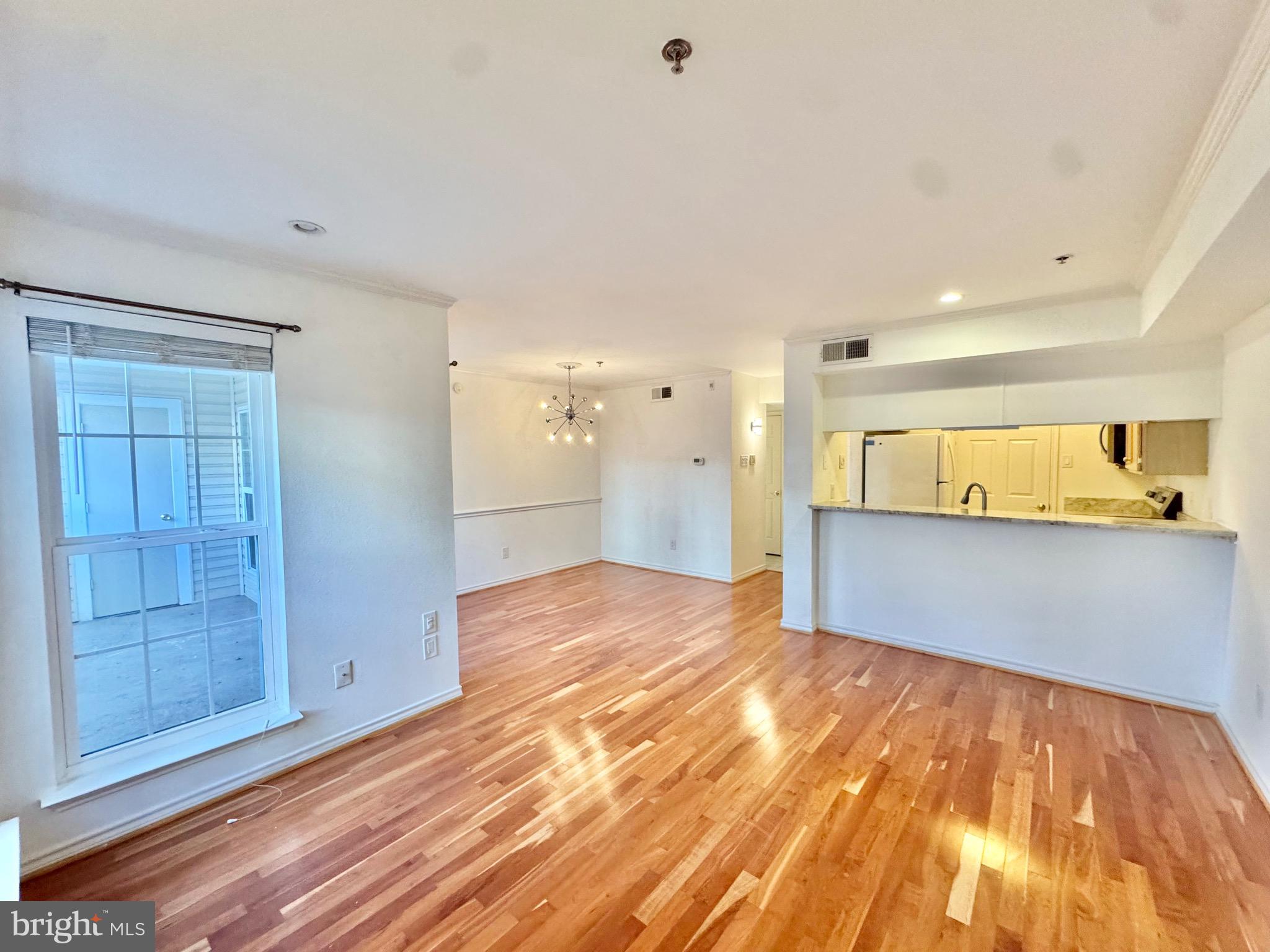 FOUNTAINS AT MCLEAN - Residential Lease