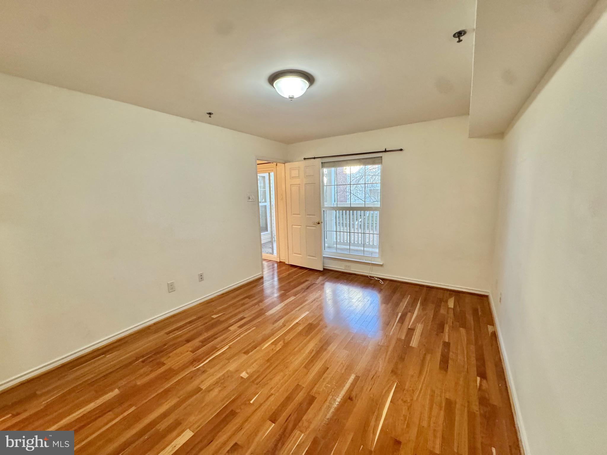 FOUNTAINS AT MCLEAN - Residential Lease