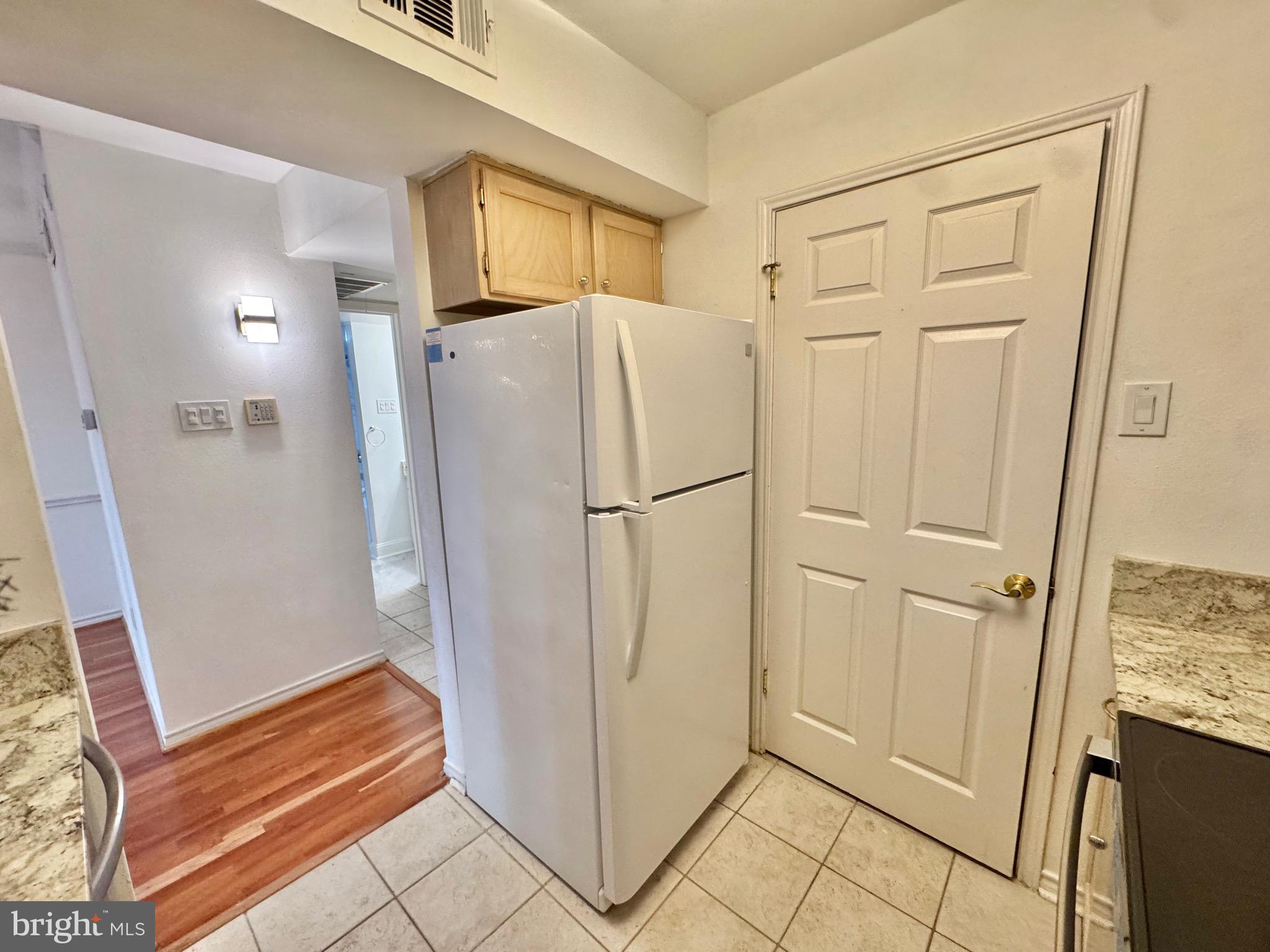 FOUNTAINS AT MCLEAN - Residential Lease