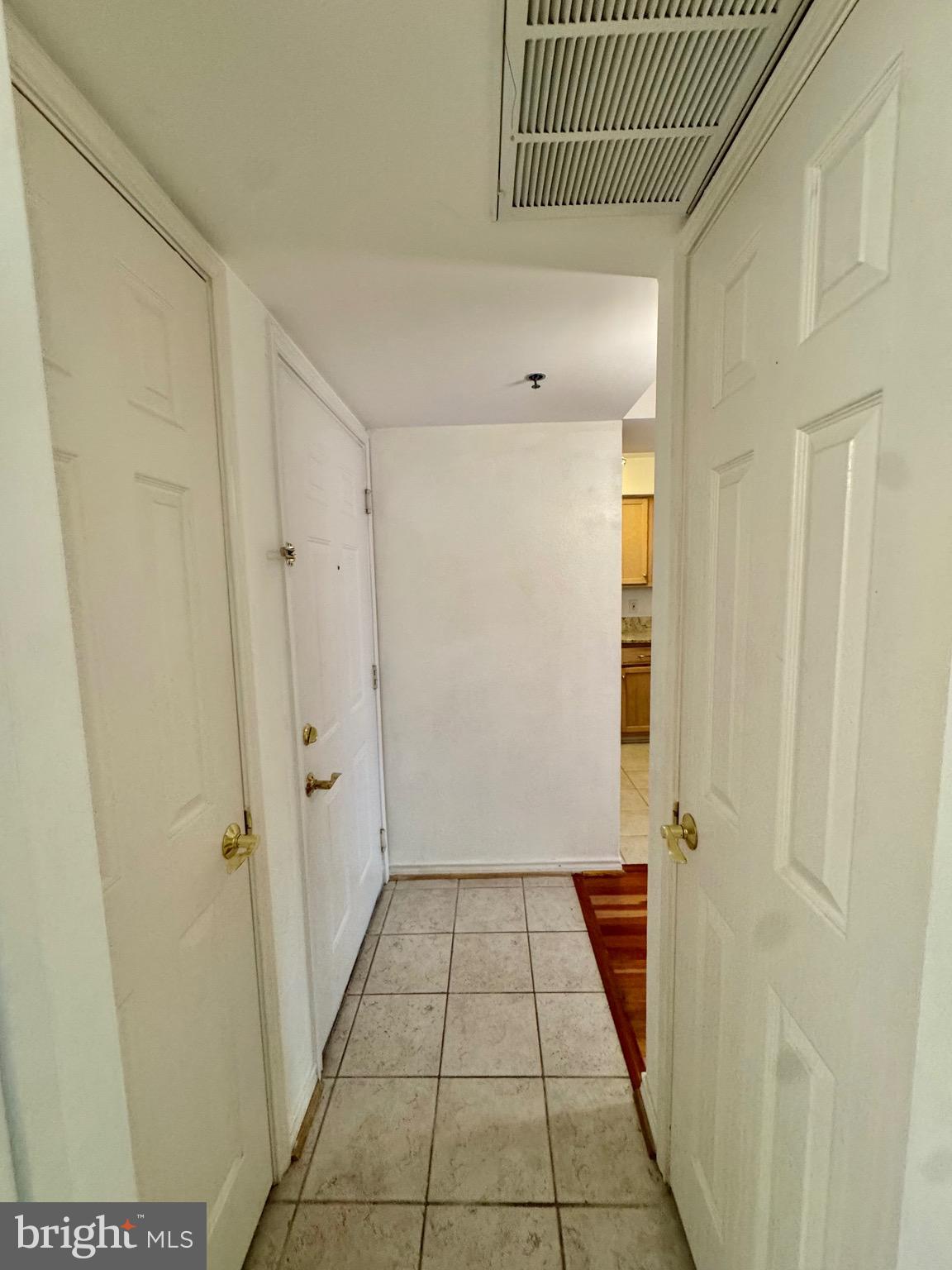 FOUNTAINS AT MCLEAN - Residential Lease